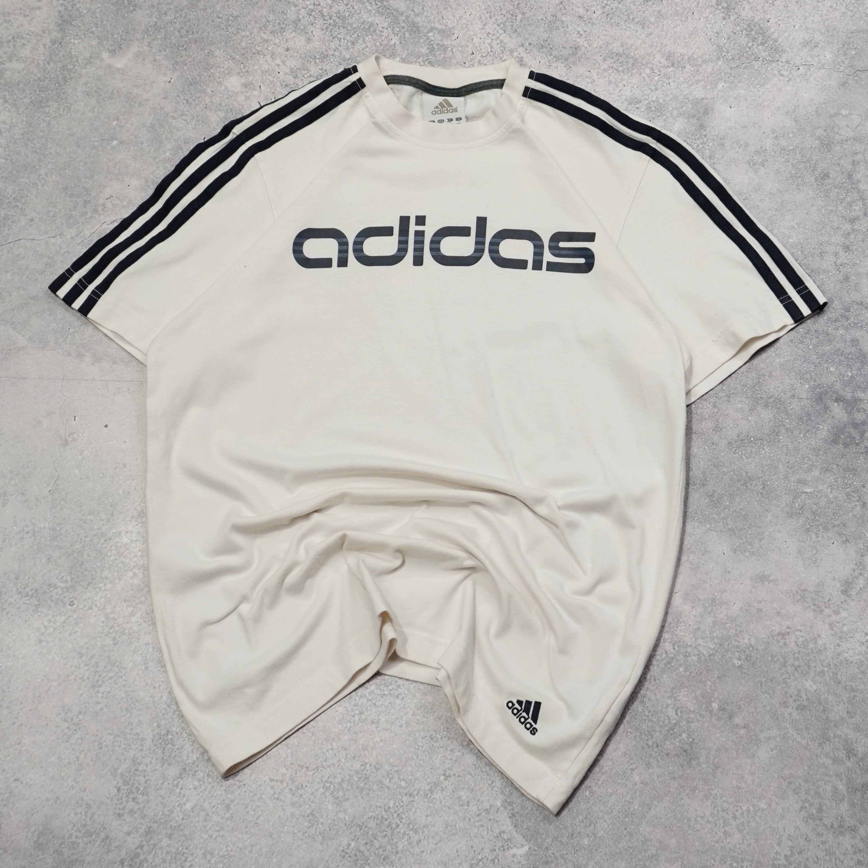 2000s Adidas T-Shirt