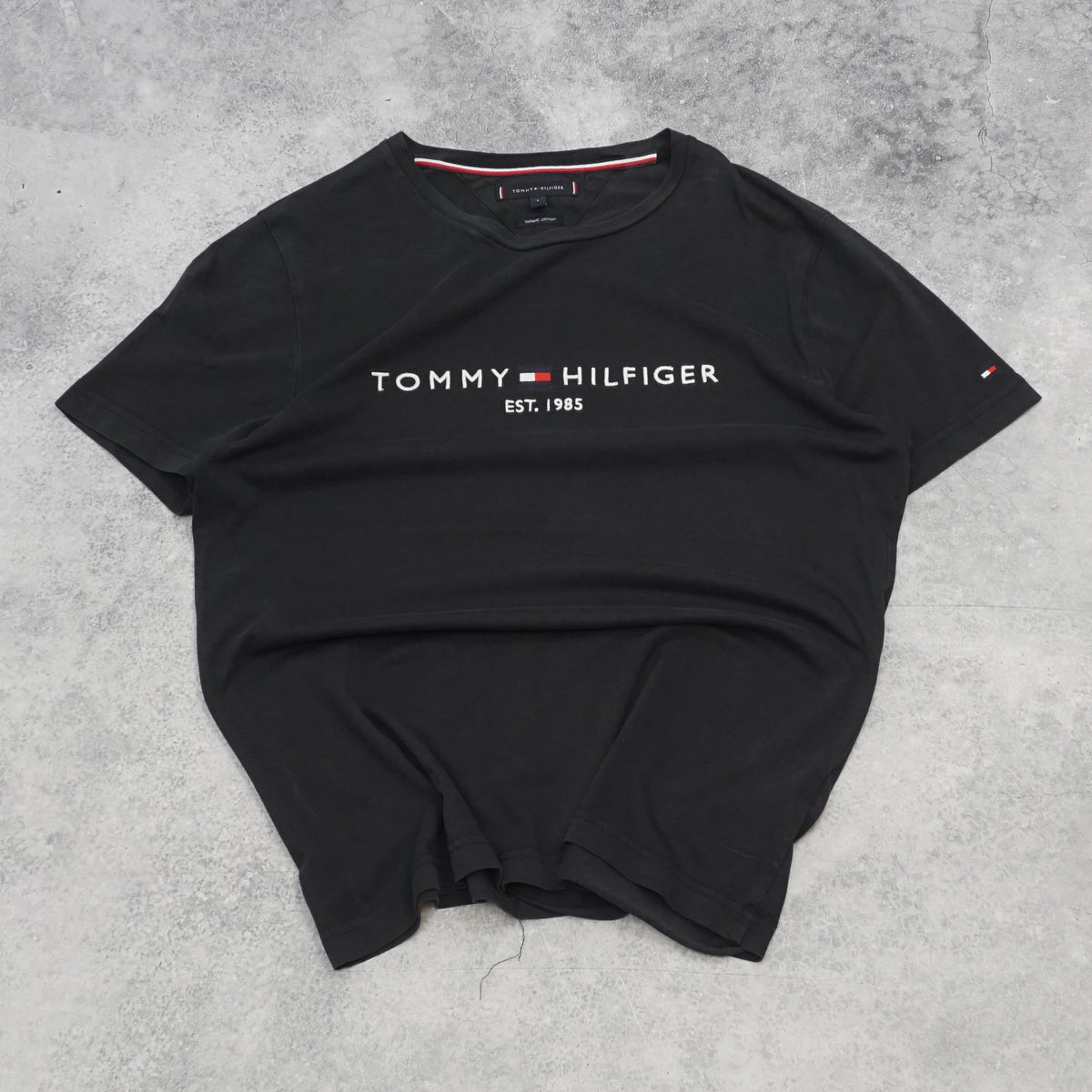 Tommy Hilfiger Est. 1985 Logo T-Shirt