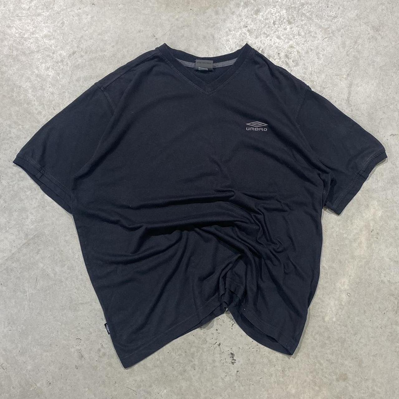 2000s Umbro V Neck T-Shirt