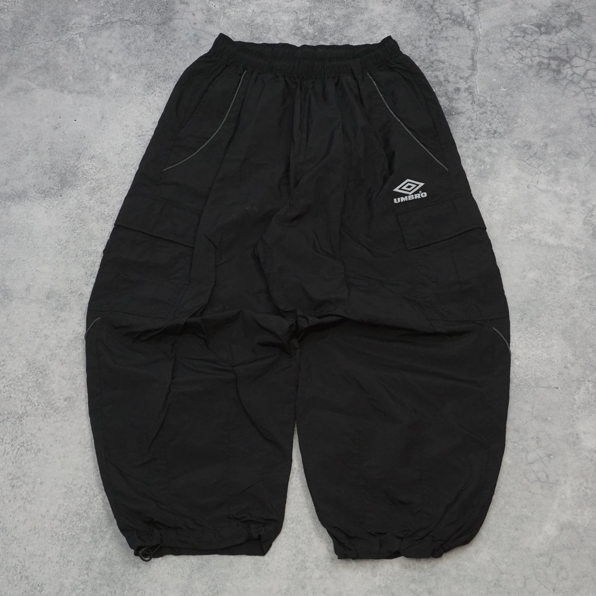 Umbro Nylon Reflective Cargo Pants