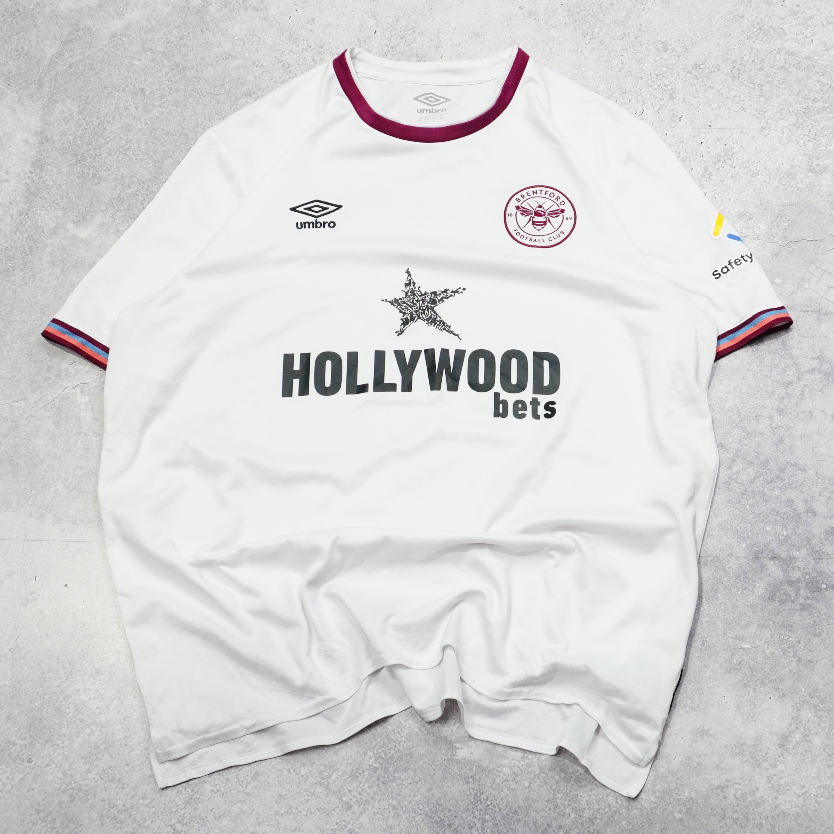 2000s Umbro Brentford Football Club Jersey