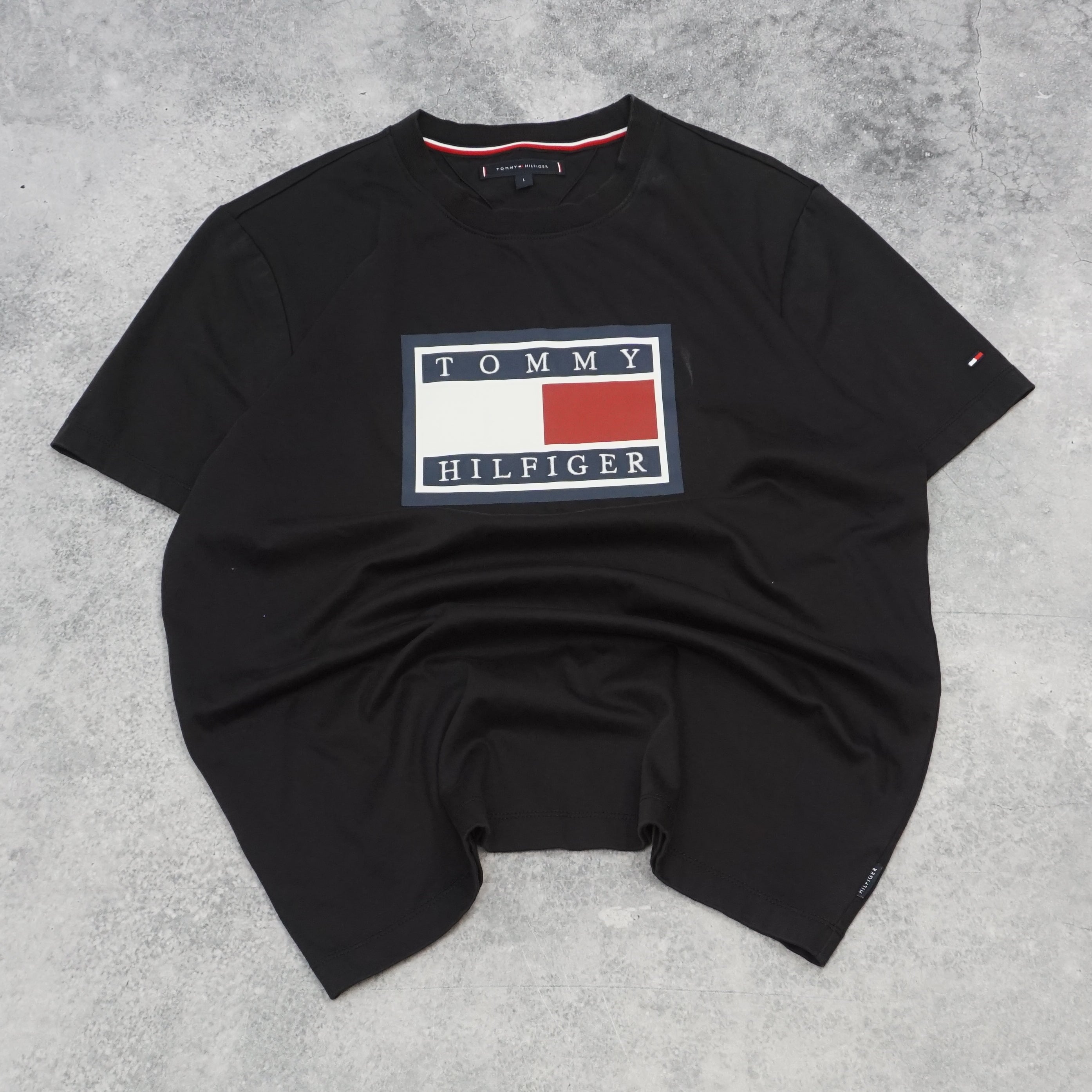 Tommy Hilfiger Logo Graphic T-Shirt