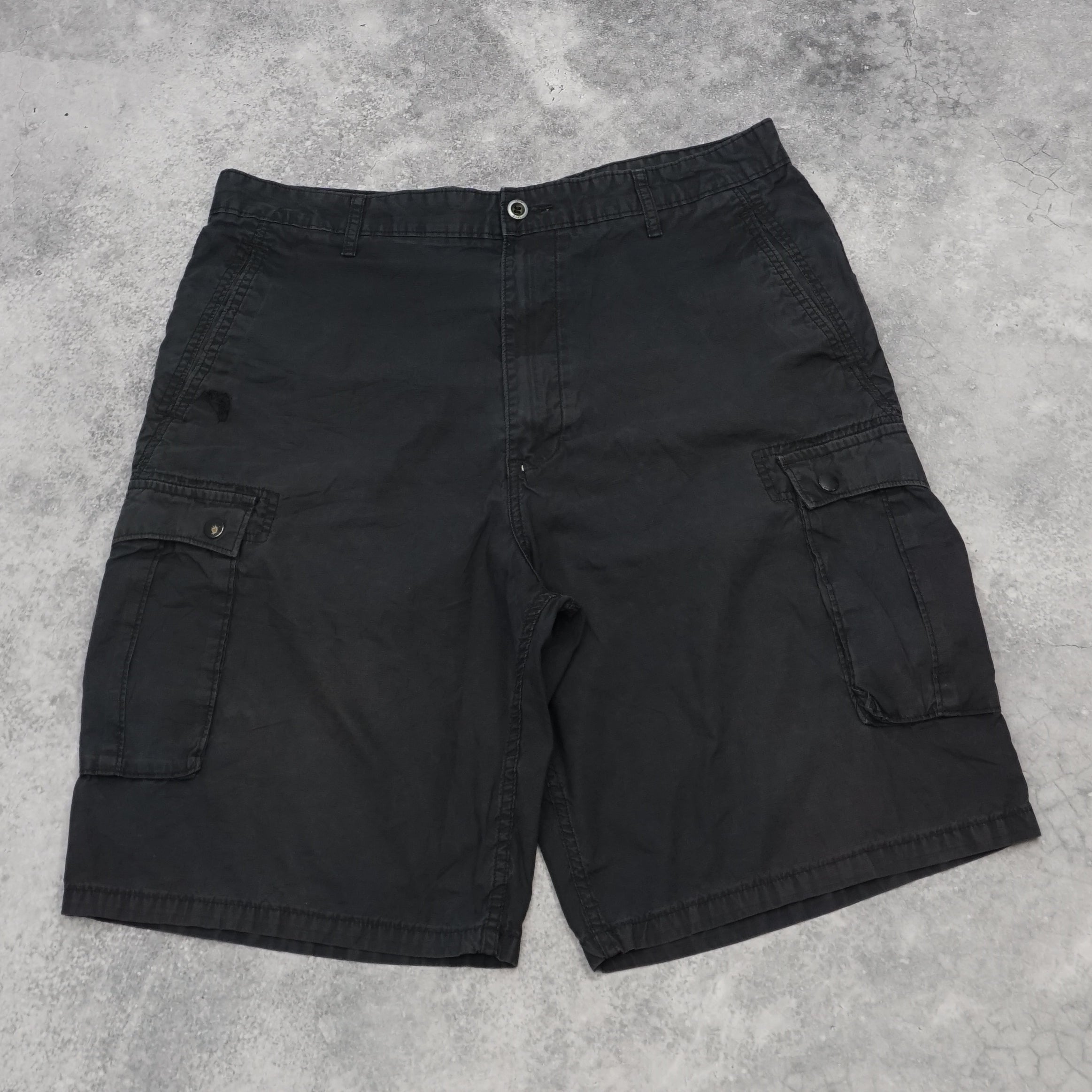 2000s Levis Cargo Shorts