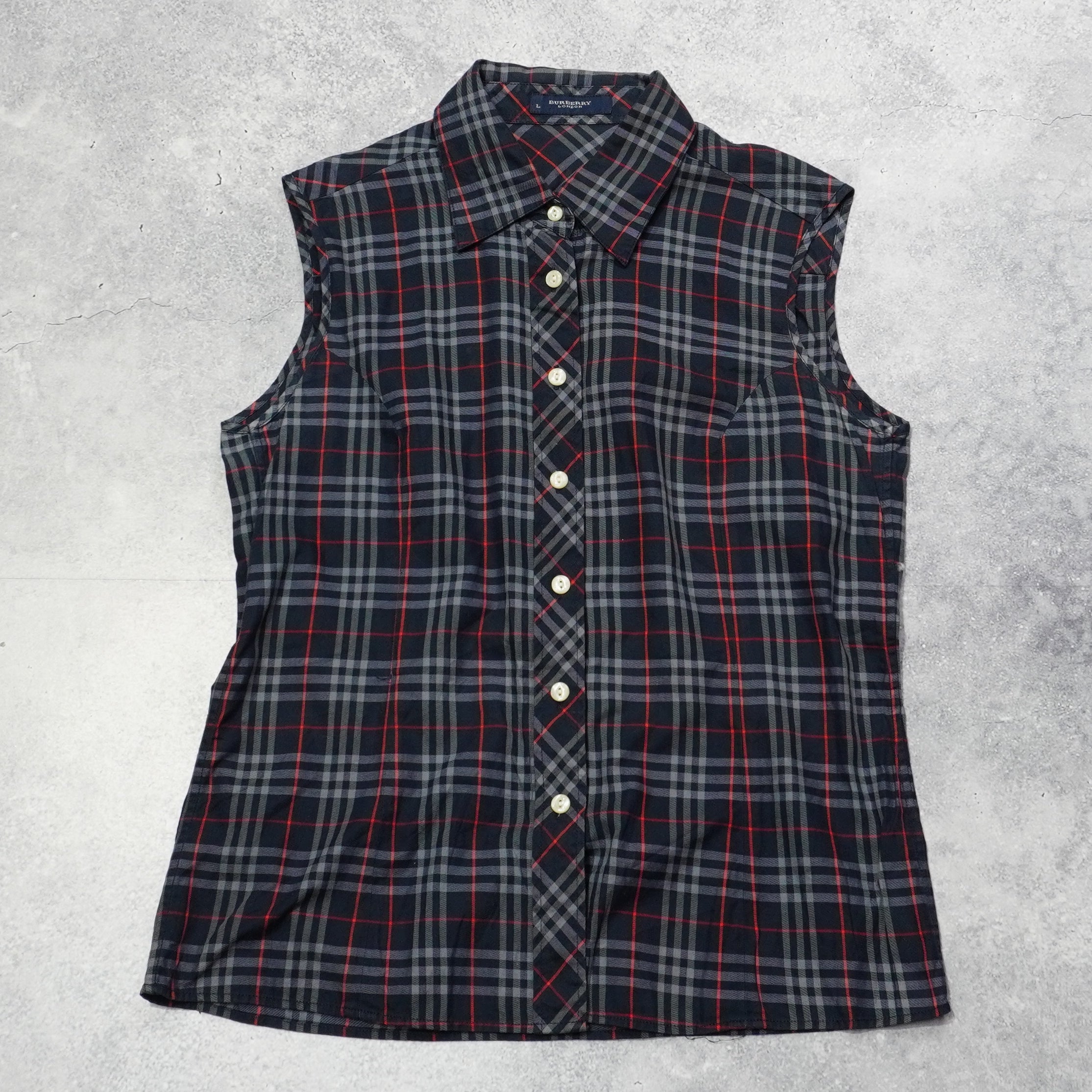 2000s Burberry Nova Check Button Up