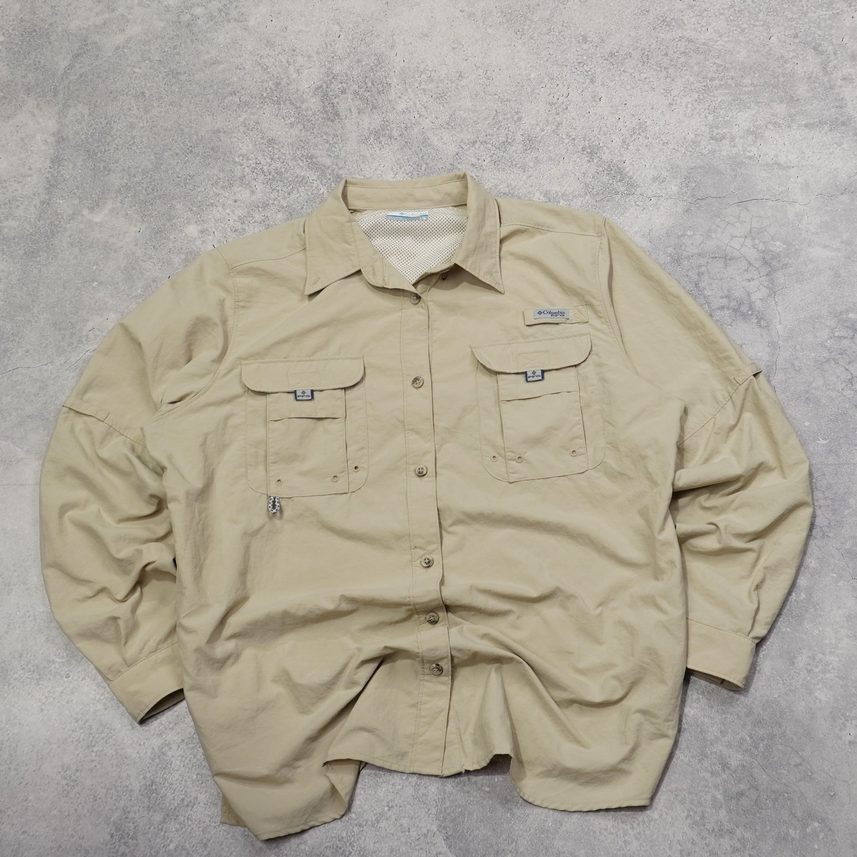 2000s Columbia Lightweight Button Up