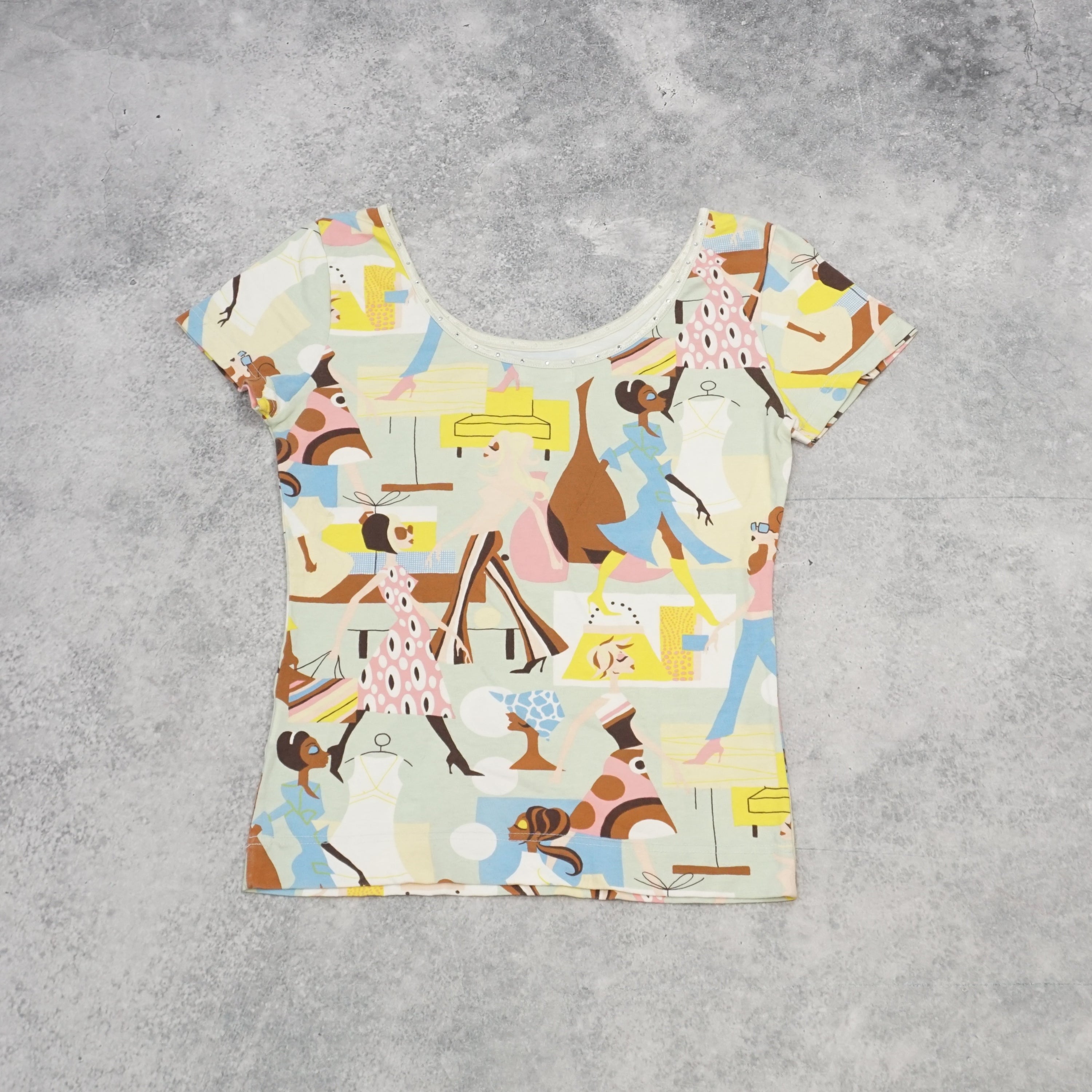 2000s Incline Graphic All-Over Print Top