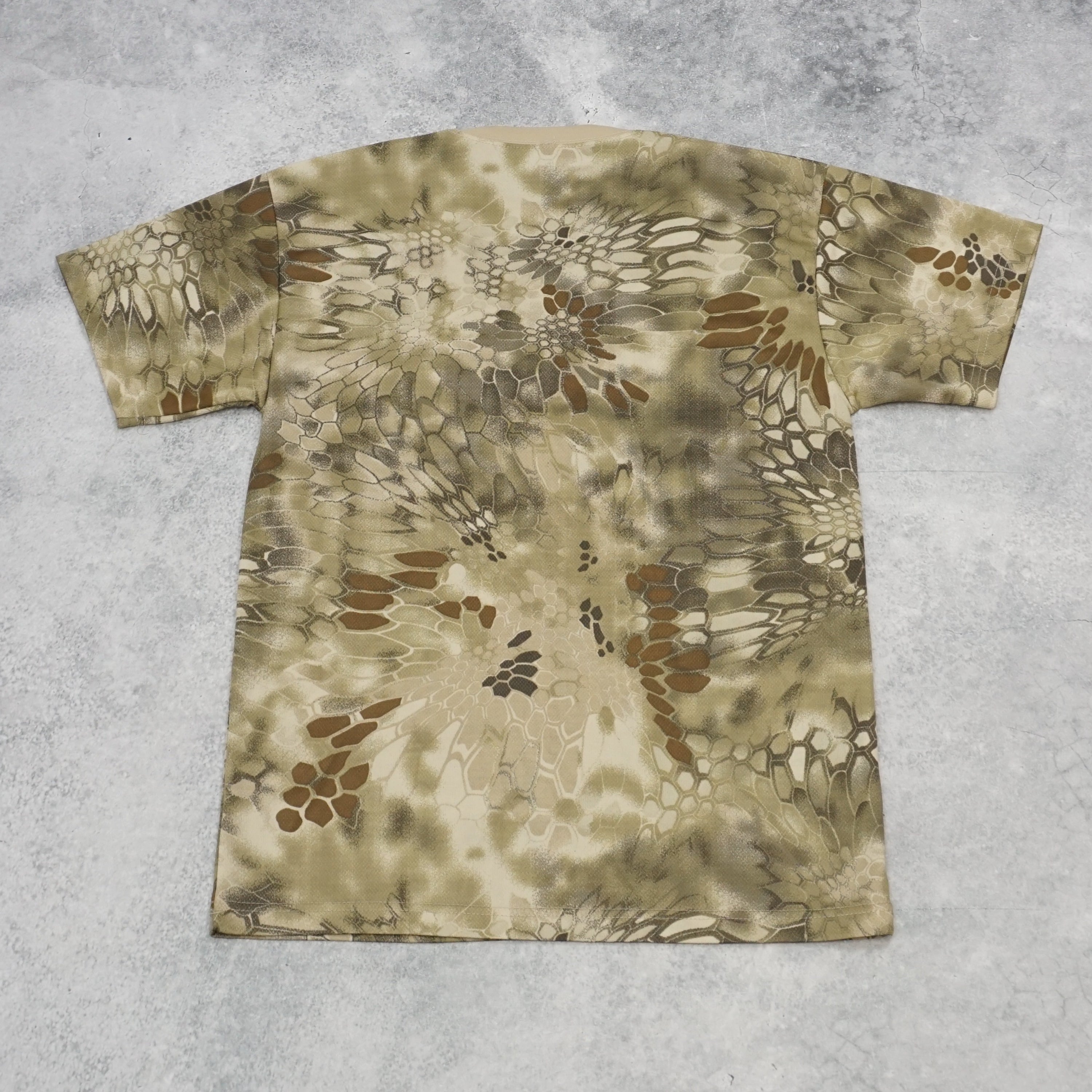 2000s Kryptek Camo Print T-Shirt