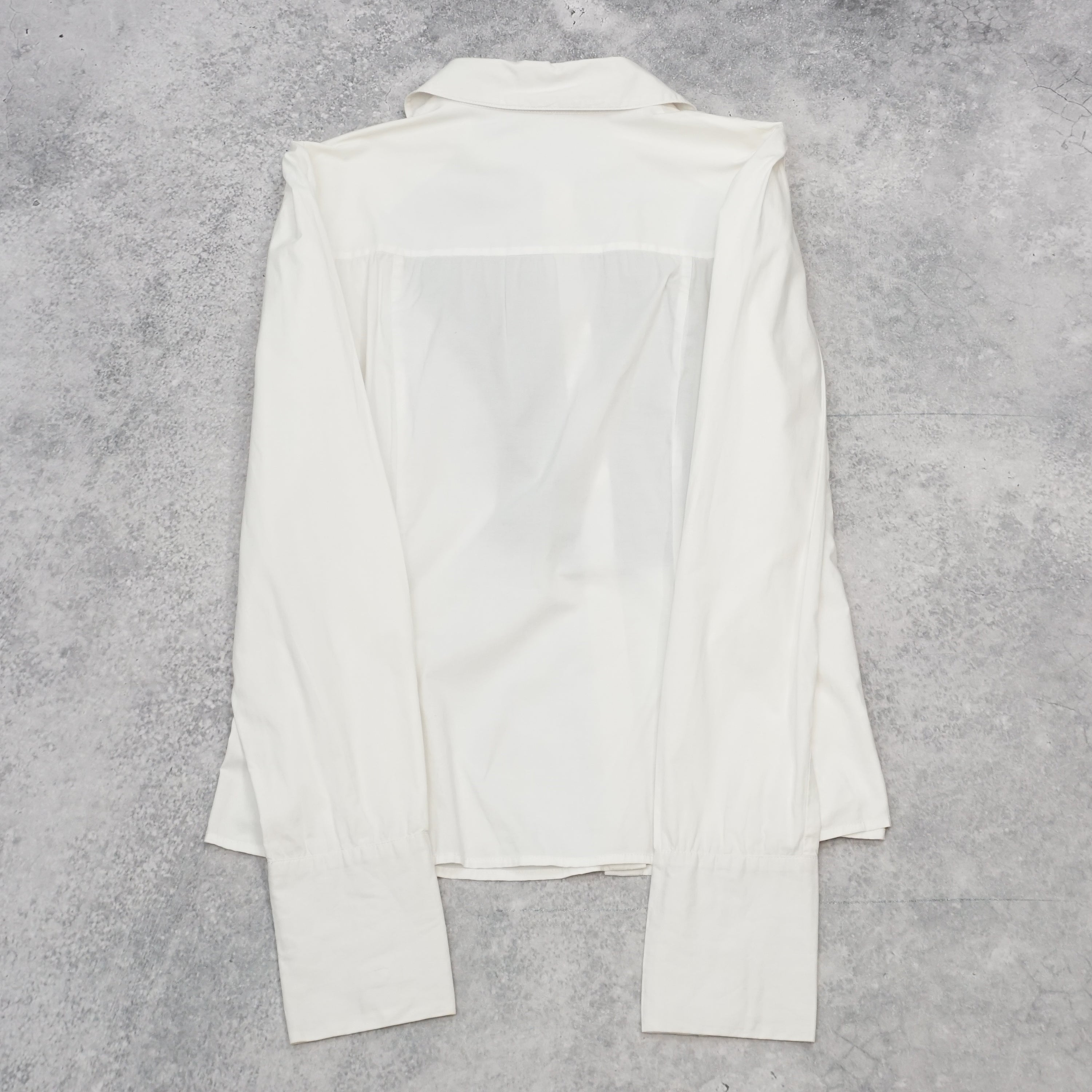 Cue Button Up