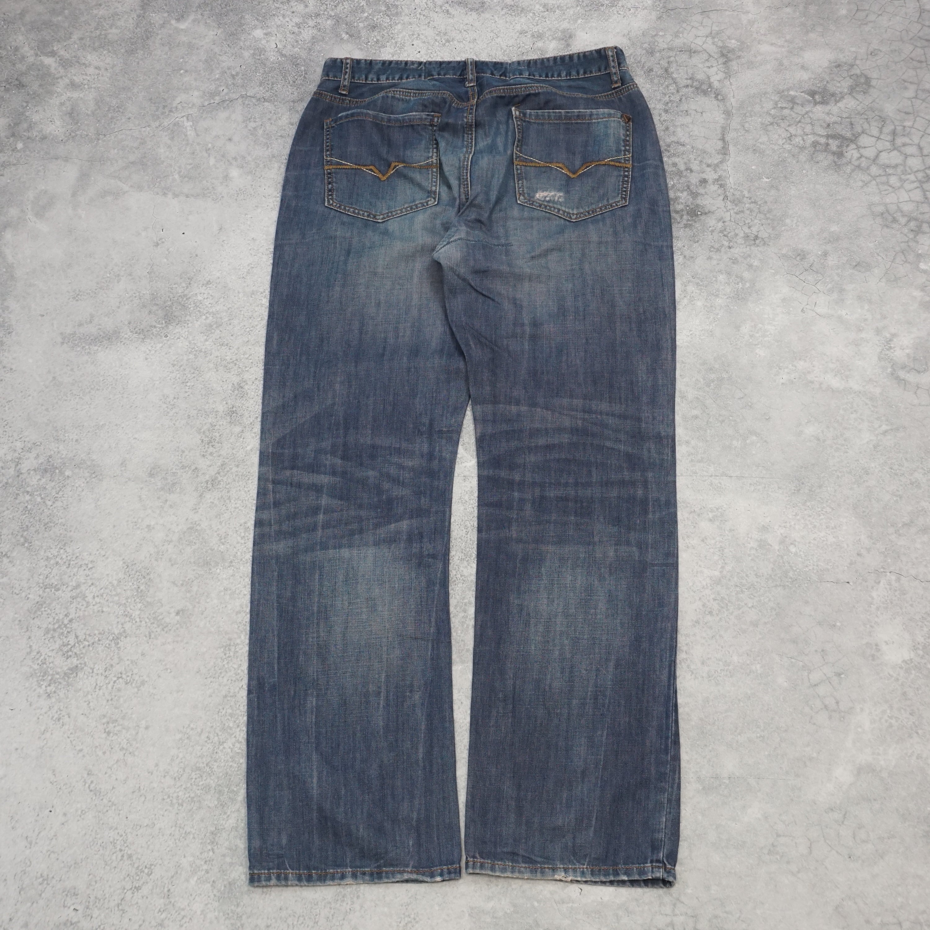 2000s Guess Jeans Distressed Straight Jeans