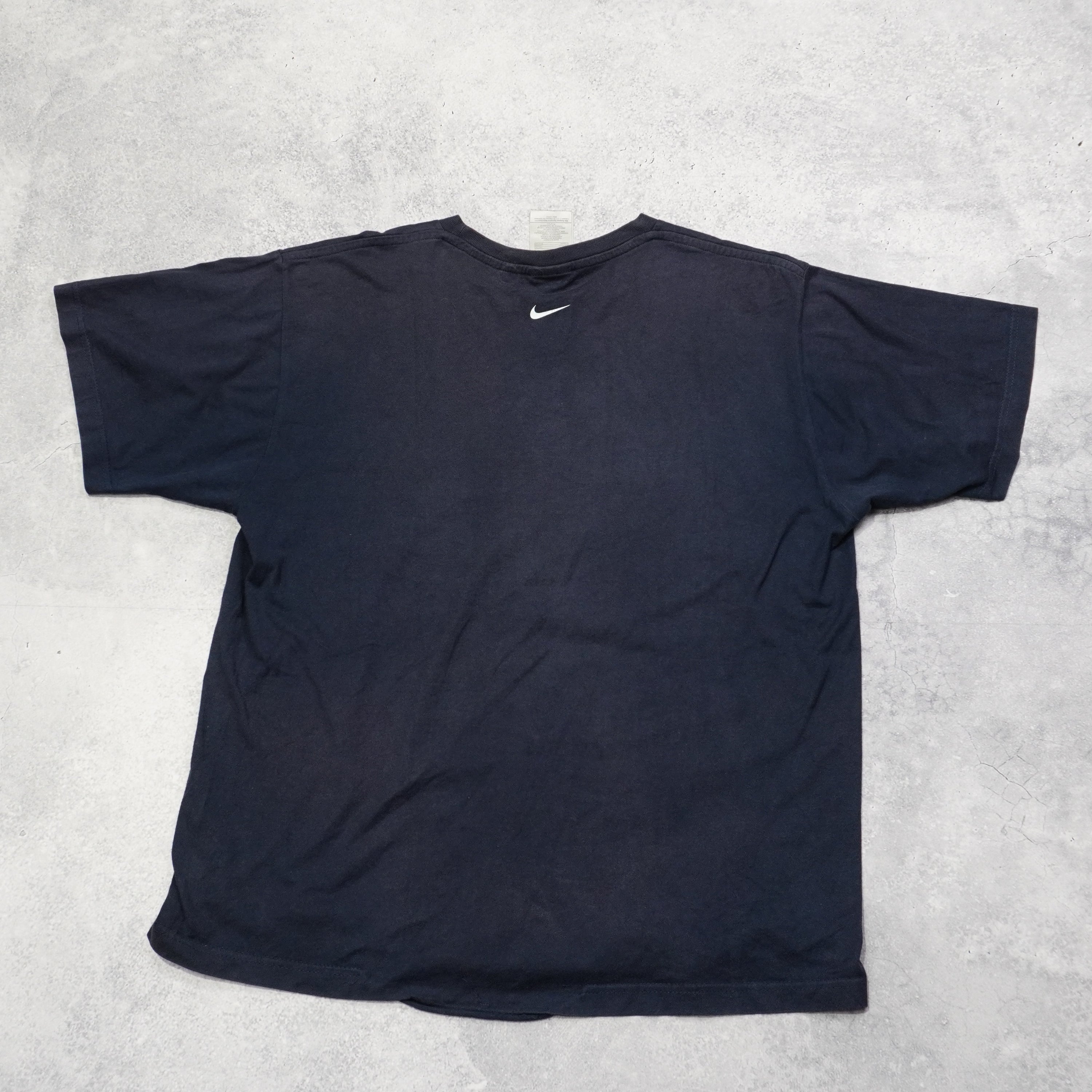 2000s Nike T-Shirt