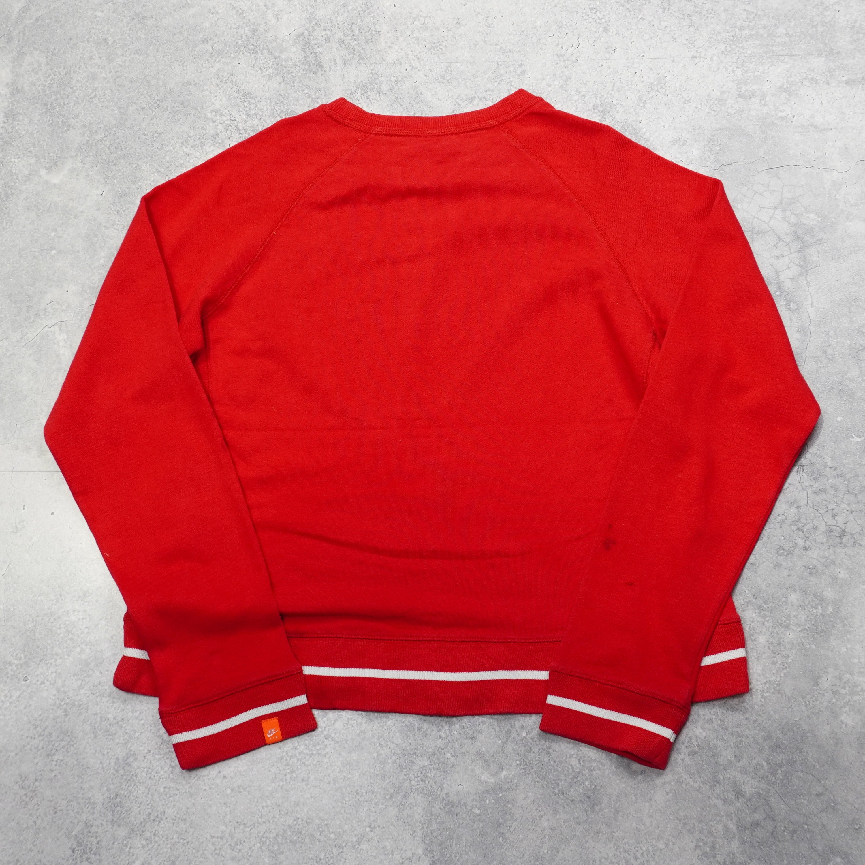 2000s Nike Sweater