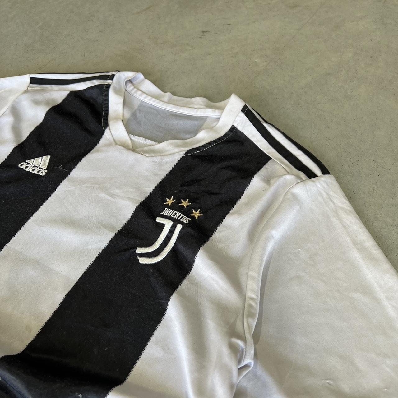 2000s Adidas Juventus Jersey Football