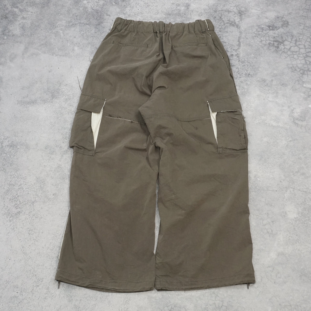 GOA Raw Edge Wide Leg Cargo Pants