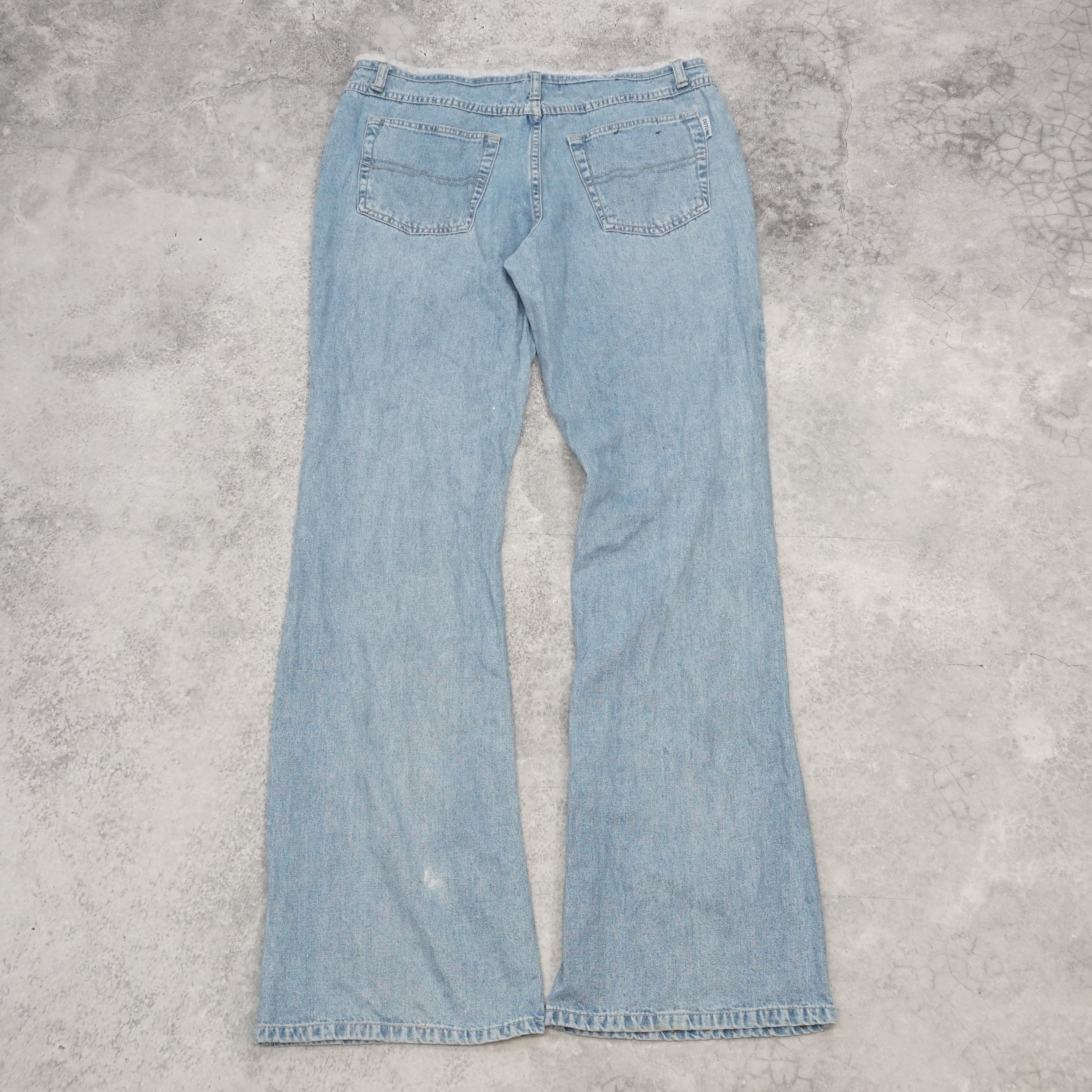 2000s Outline Frayed Hem Studded Jeans