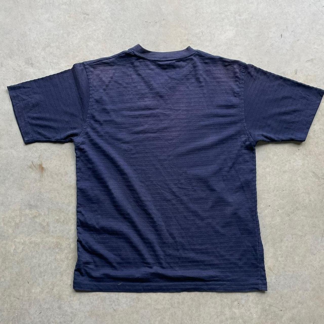 2000s Umbro T-Shirt V Neck