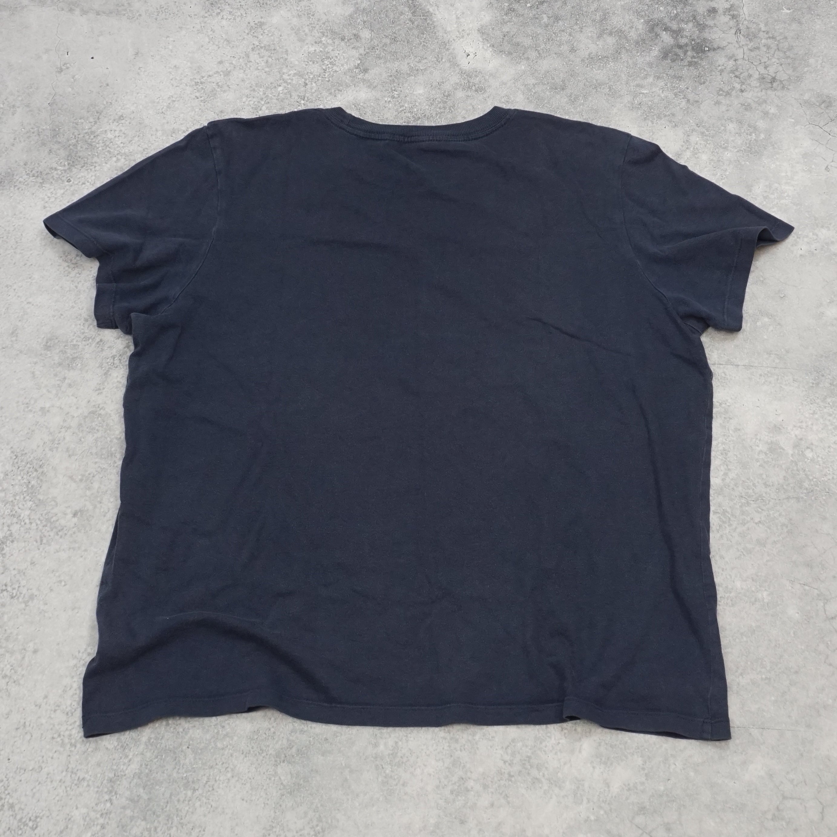 2000s Tommy Hilfiger T-Shirt