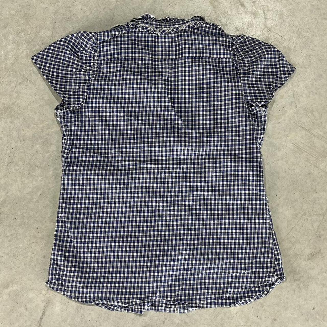 2000s Gap Ruffled Button Up