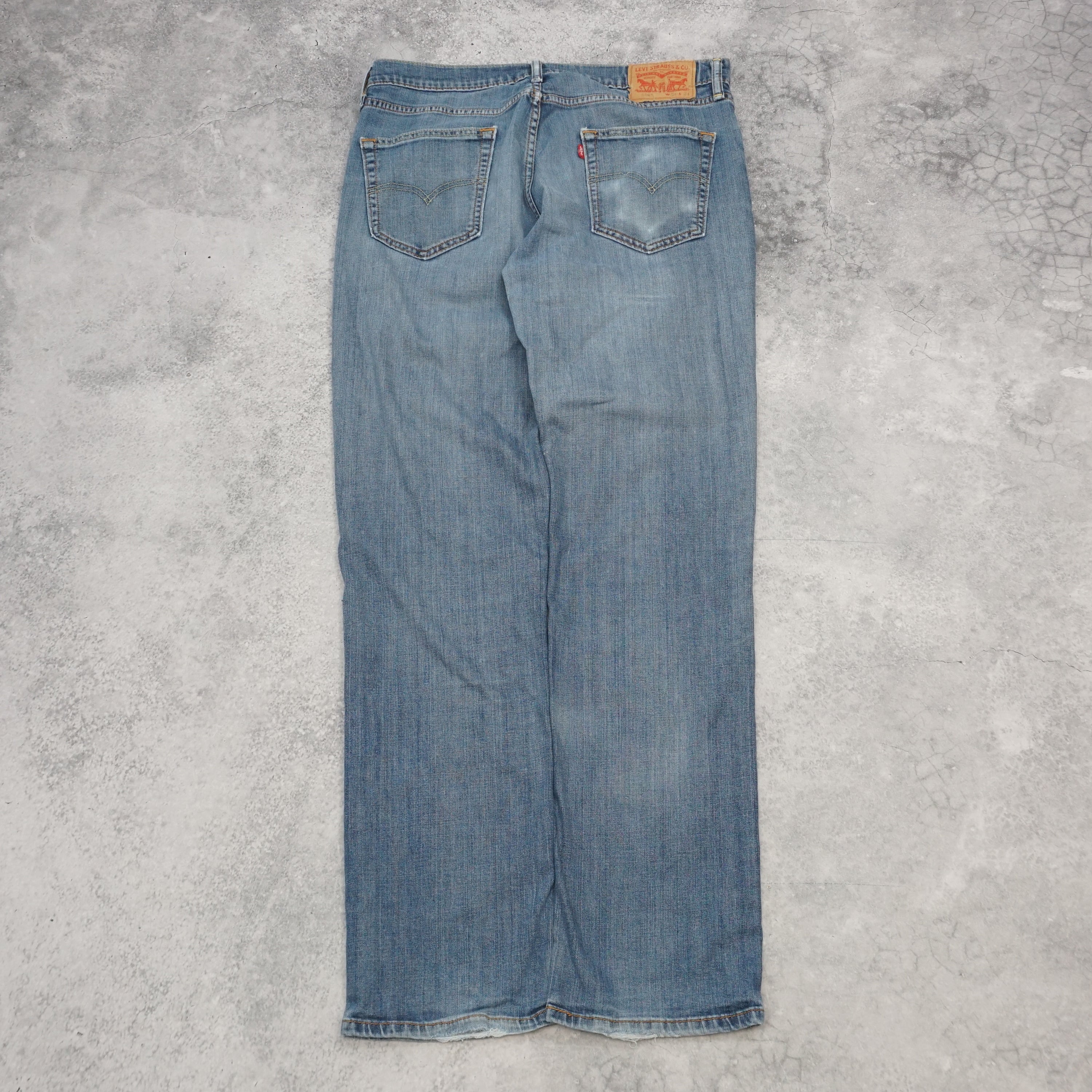 2000s Levi's Classic Fit Jeans