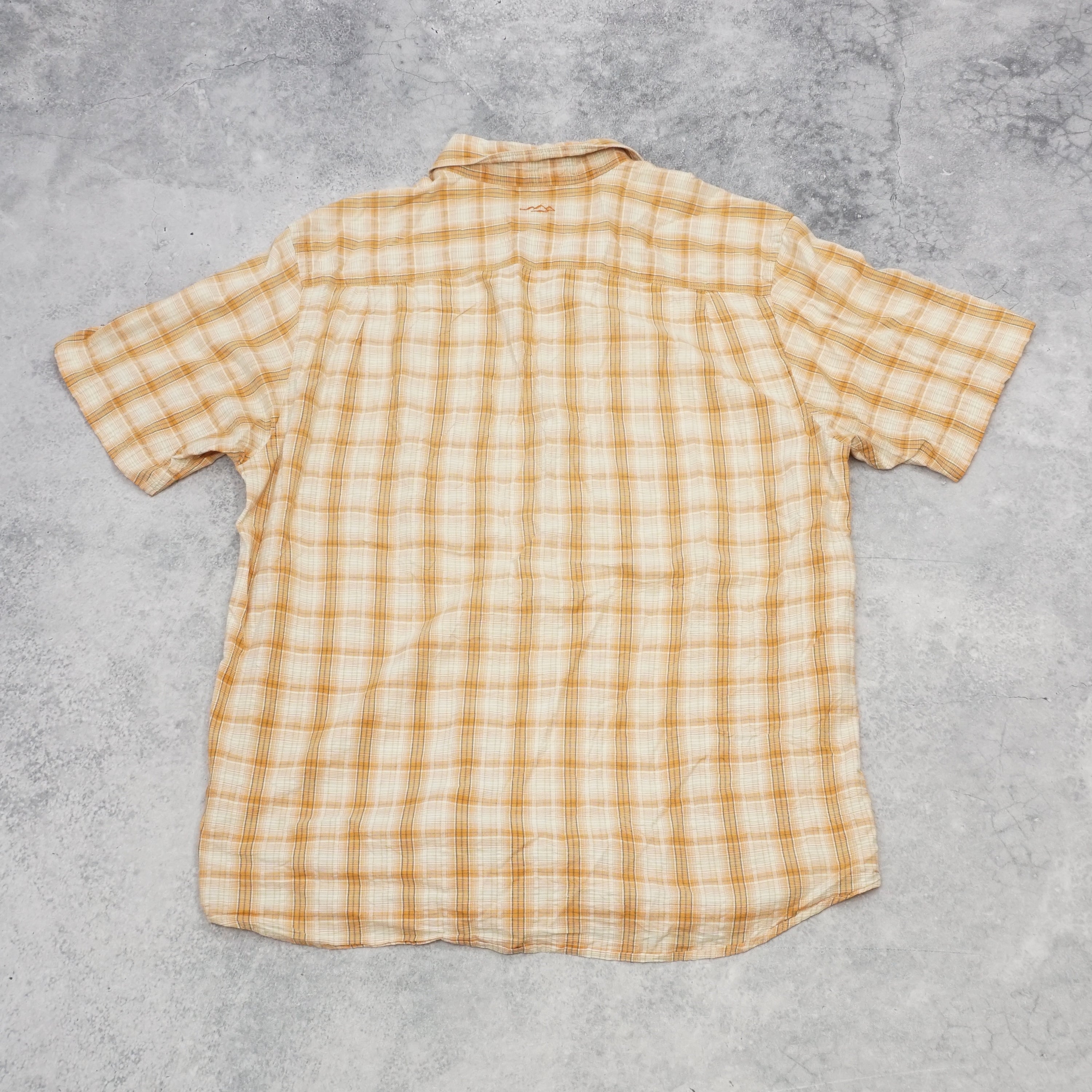 2000s Columbia Plaid Short Sleeve Shirt
