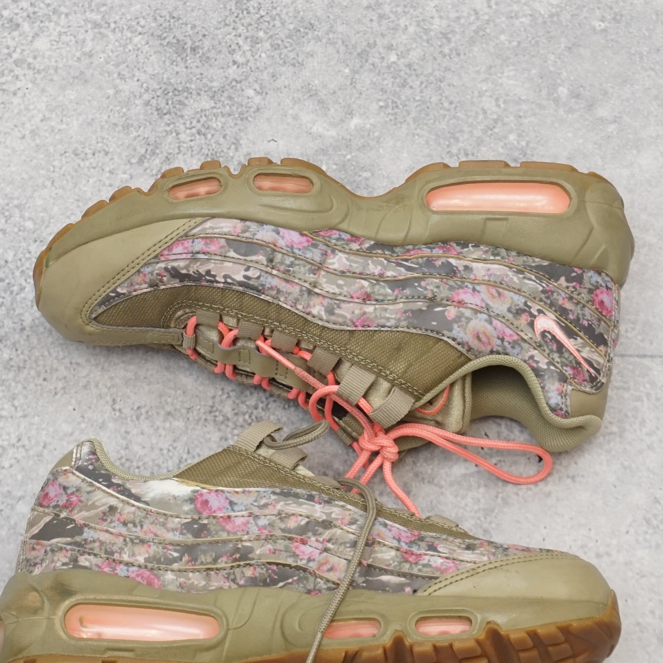 Nike Air Max Sneakers
