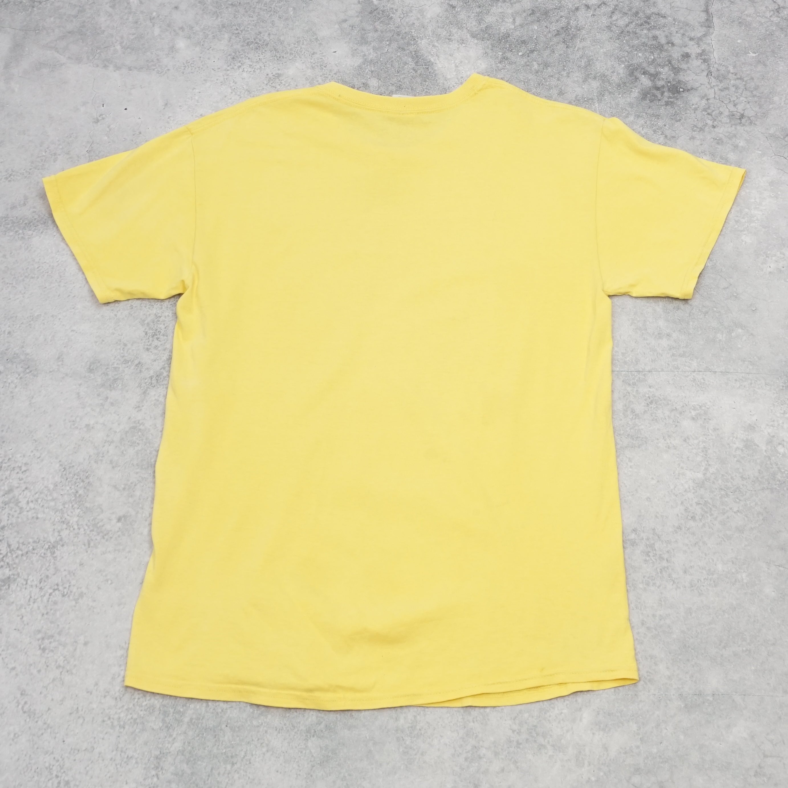 Gildan Low Culture Graphic T-Shirt