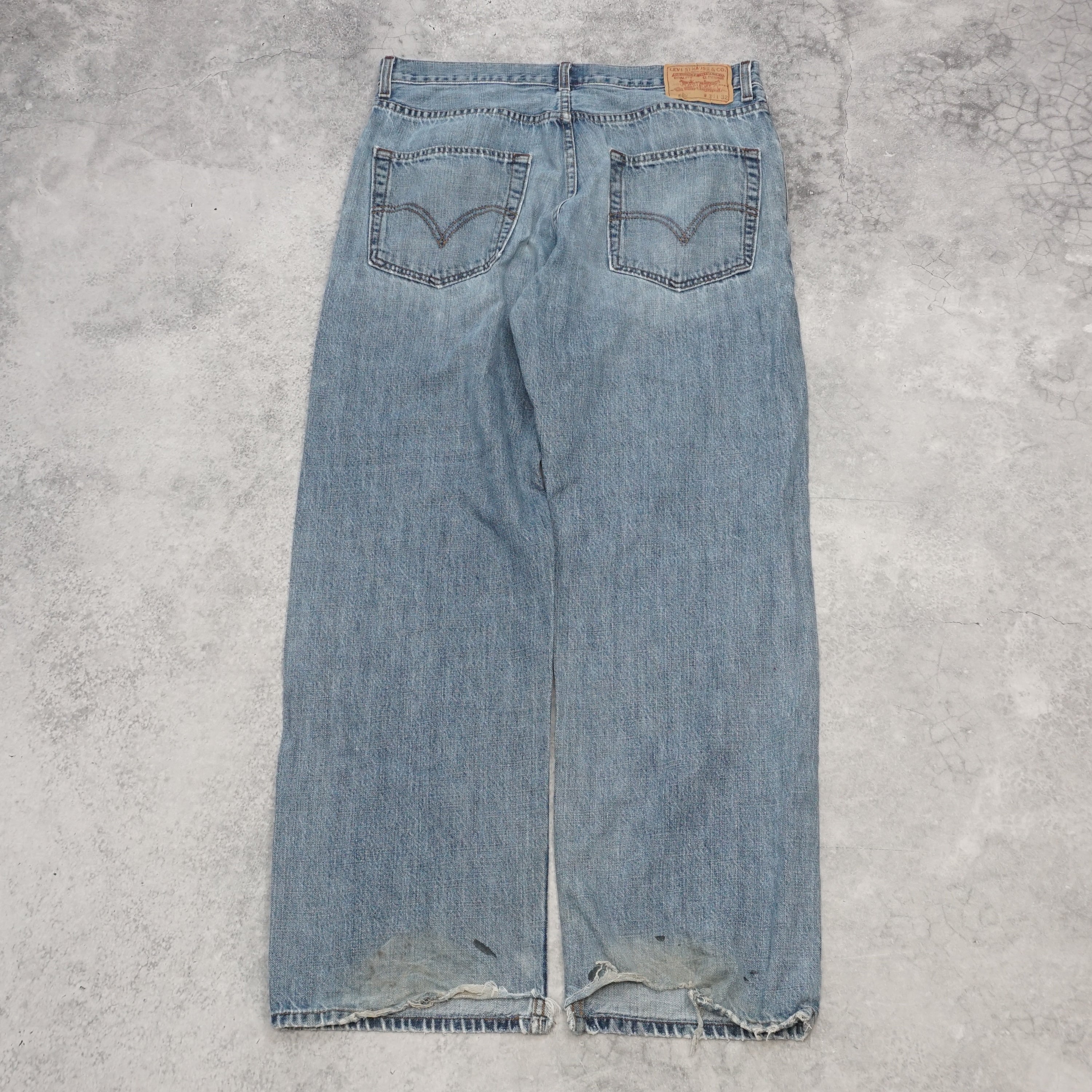 2000s Levi's 569 Loose Straight Jeans