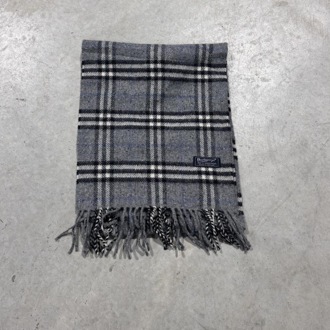 90s Burberrys Plaid Scarf