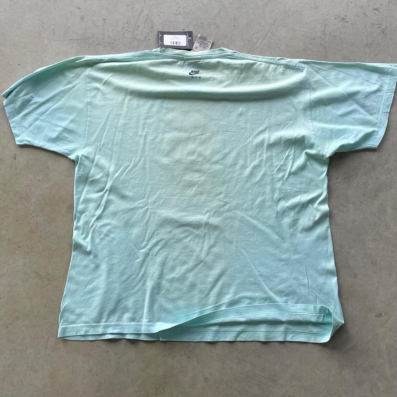2000s Nike Graphic T-Shirt