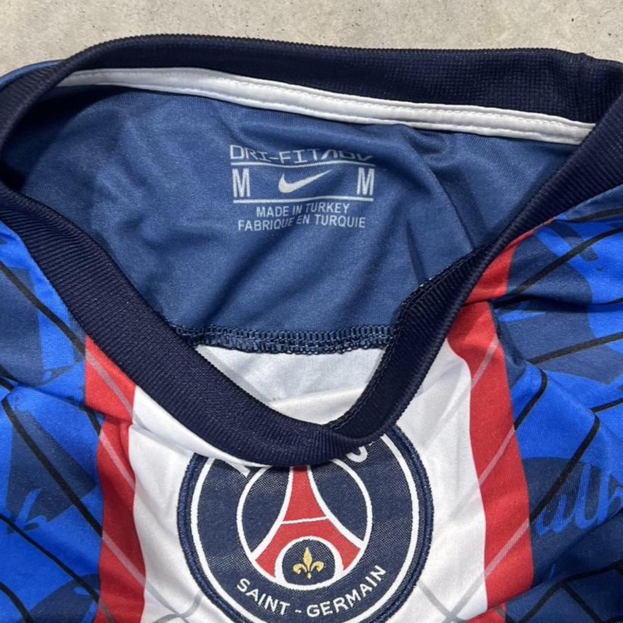 2000s Graphic Jersey