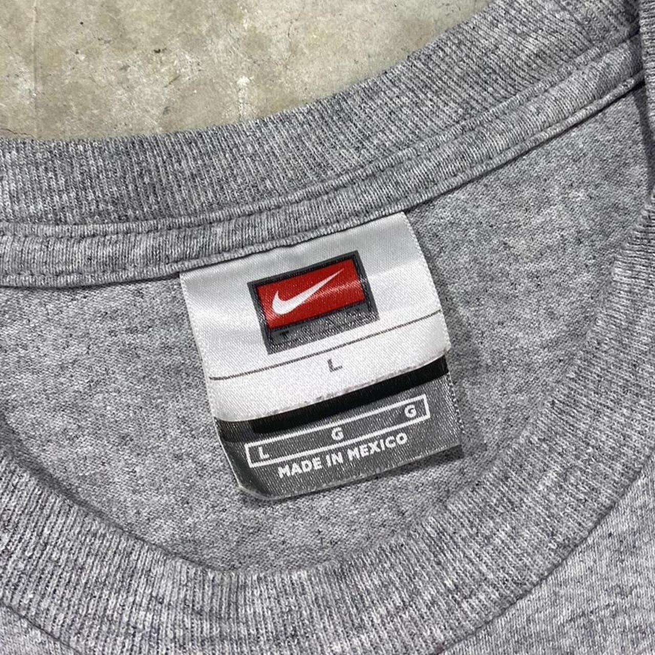 2000s Nike Graphic T-Shirt