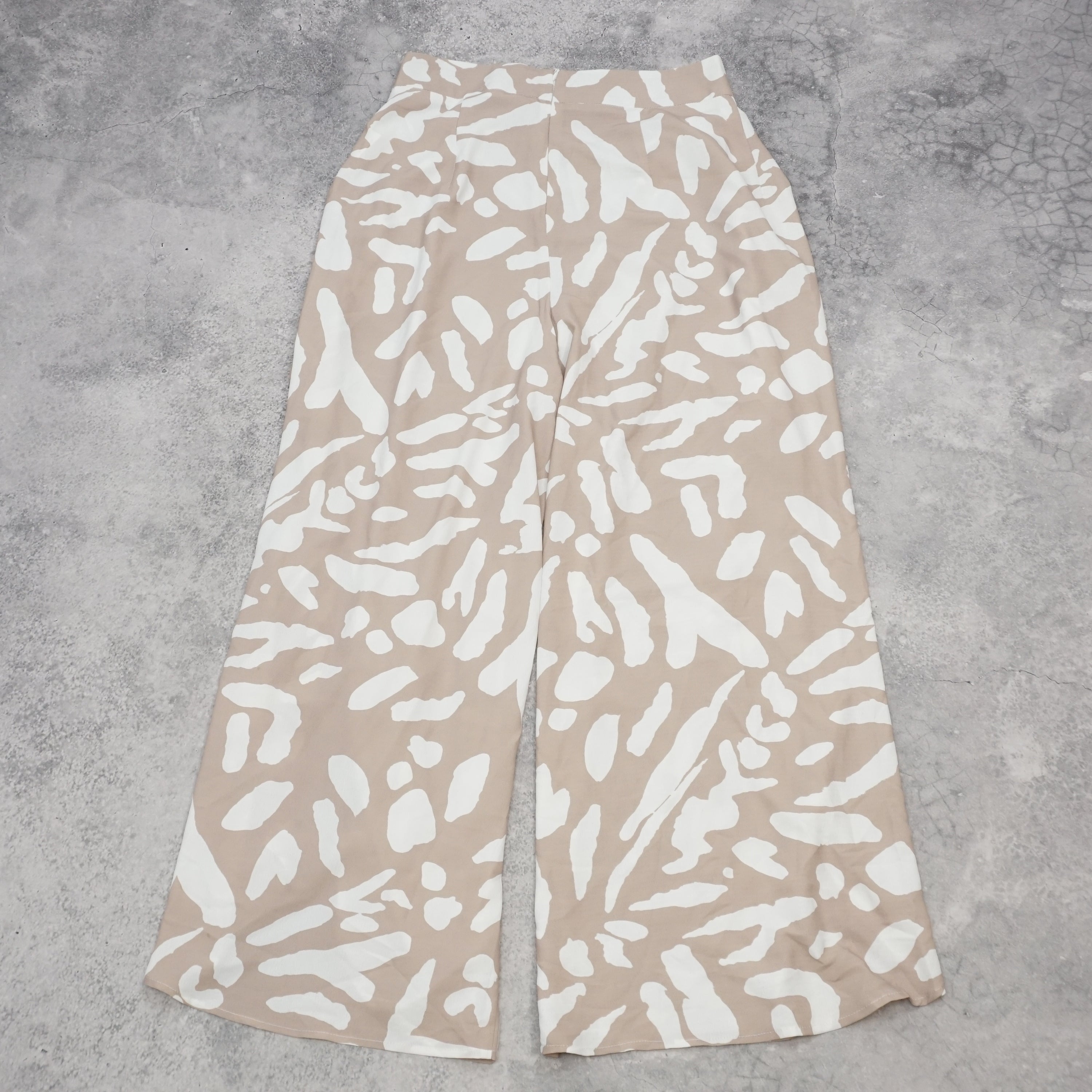 White Closet Wide Leg Patterned Pants