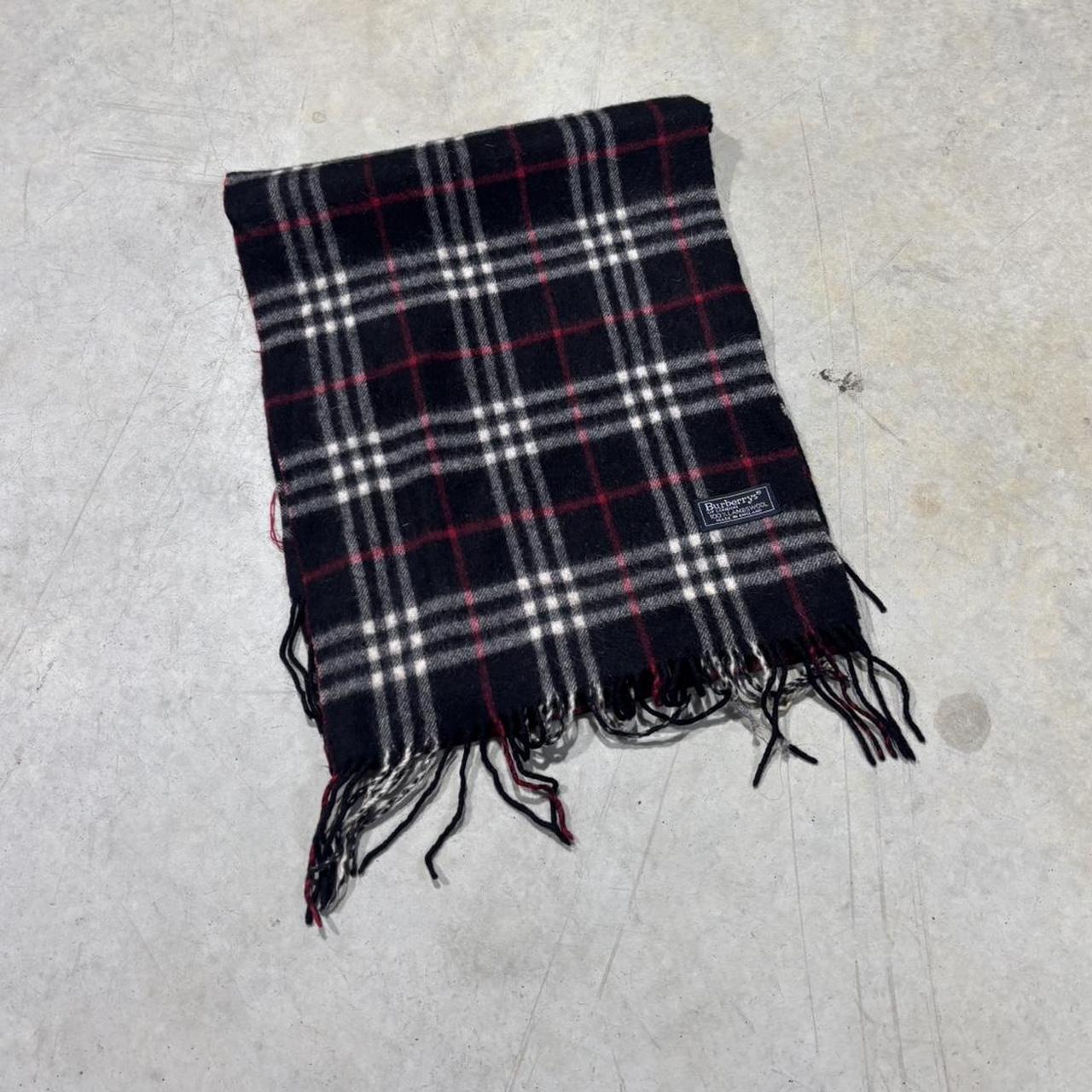 90s Burberrys Plaid Scarf