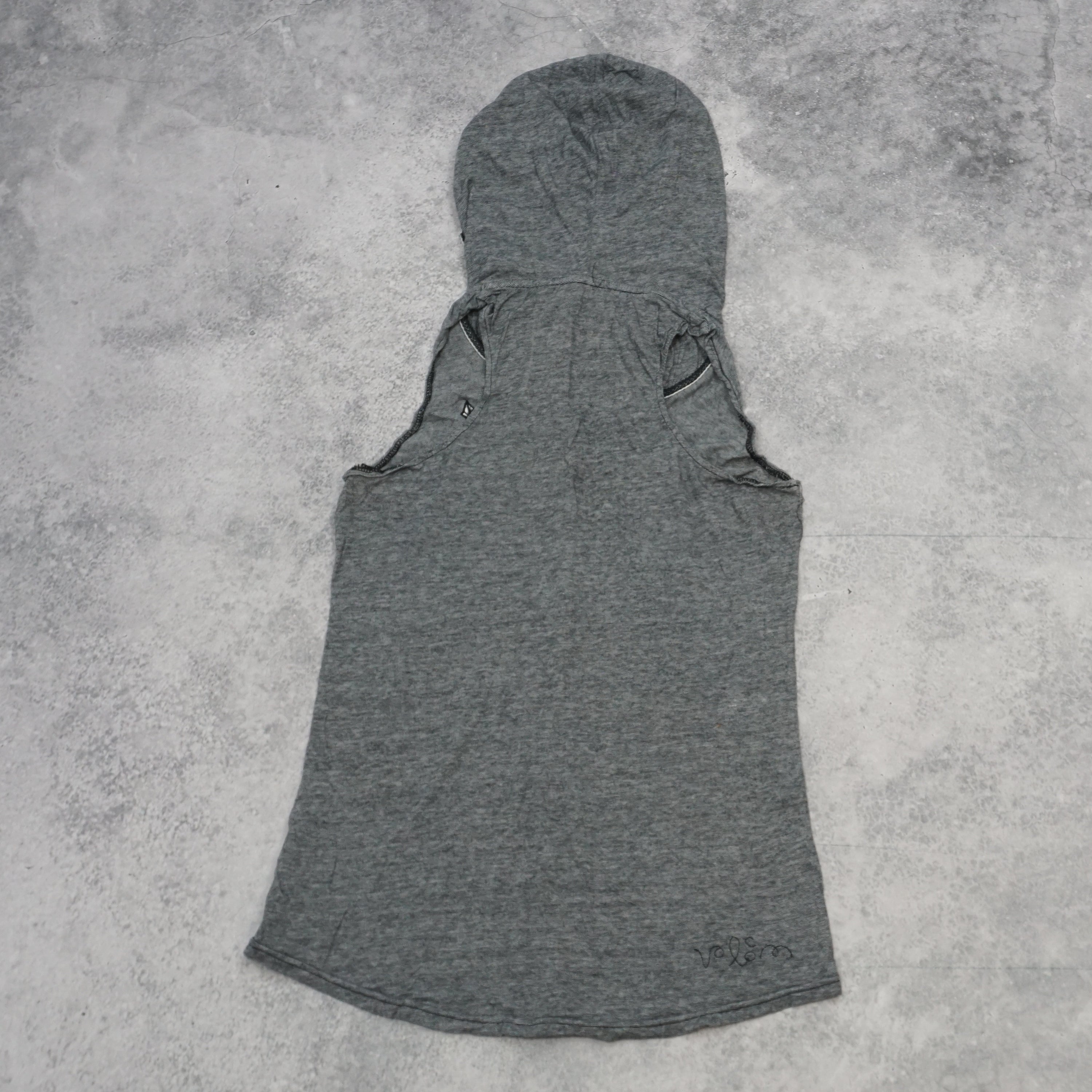 2000s Volcom Tank Top Hooded