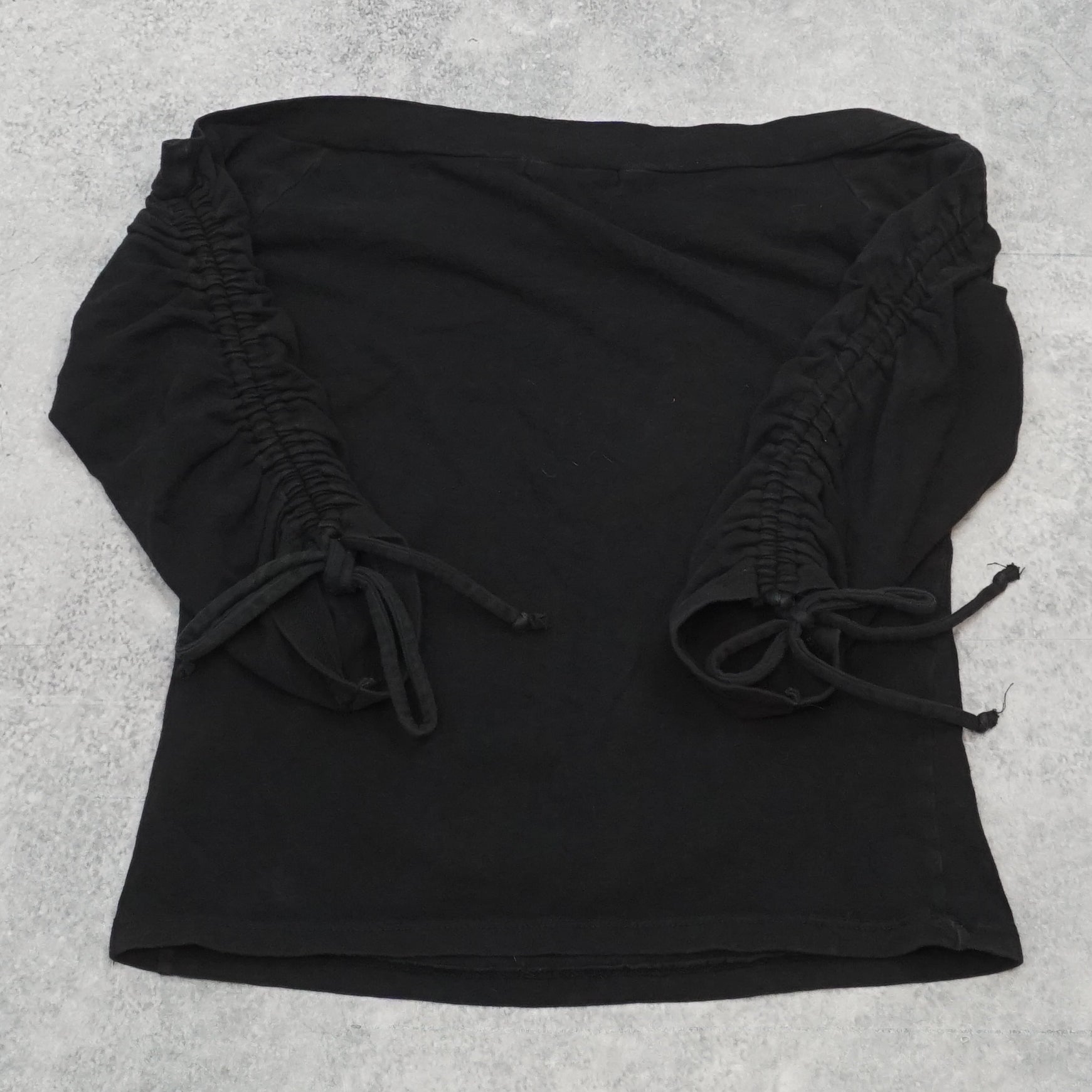 2000s Sirens Groovy Graphic Top