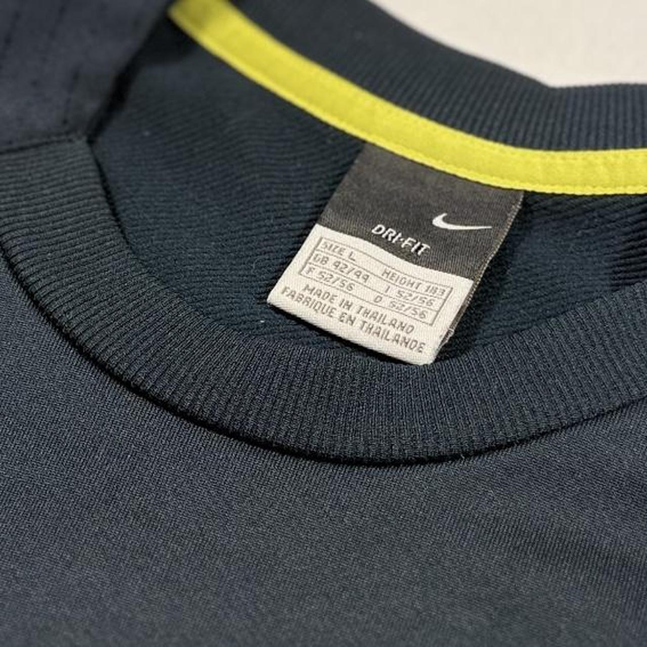 2000s Nike Dri Fit Crewneck