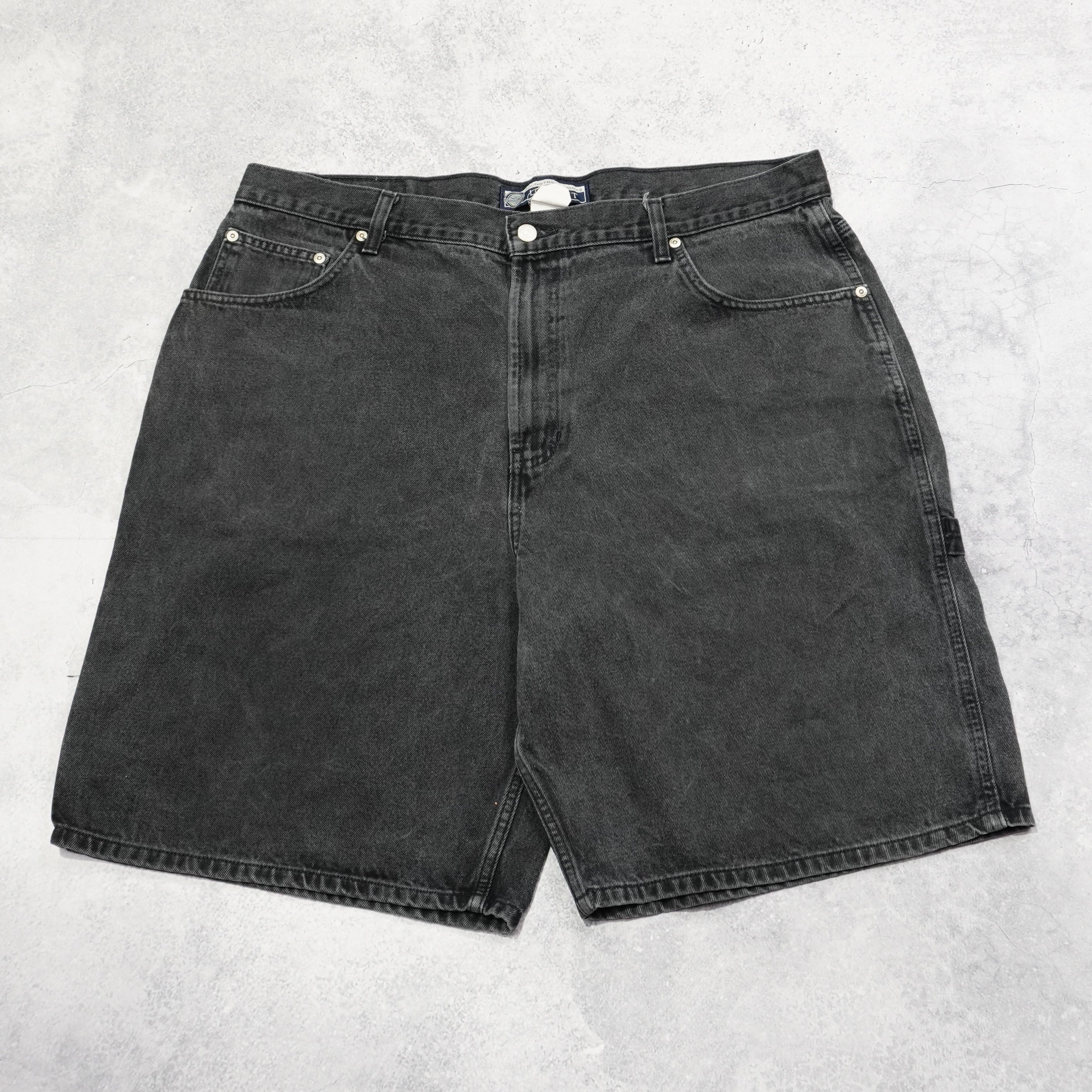2000s Roundtree & Yorke Carpenter Jorts
