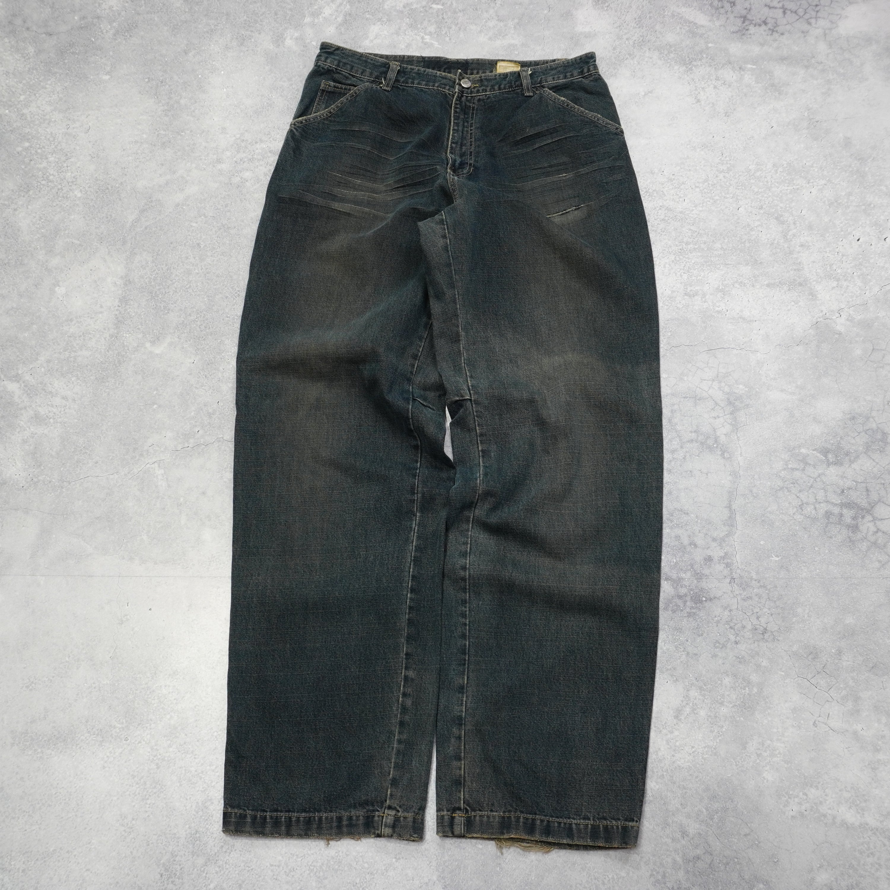 2000s World Wide Sports Carpenter Jeans