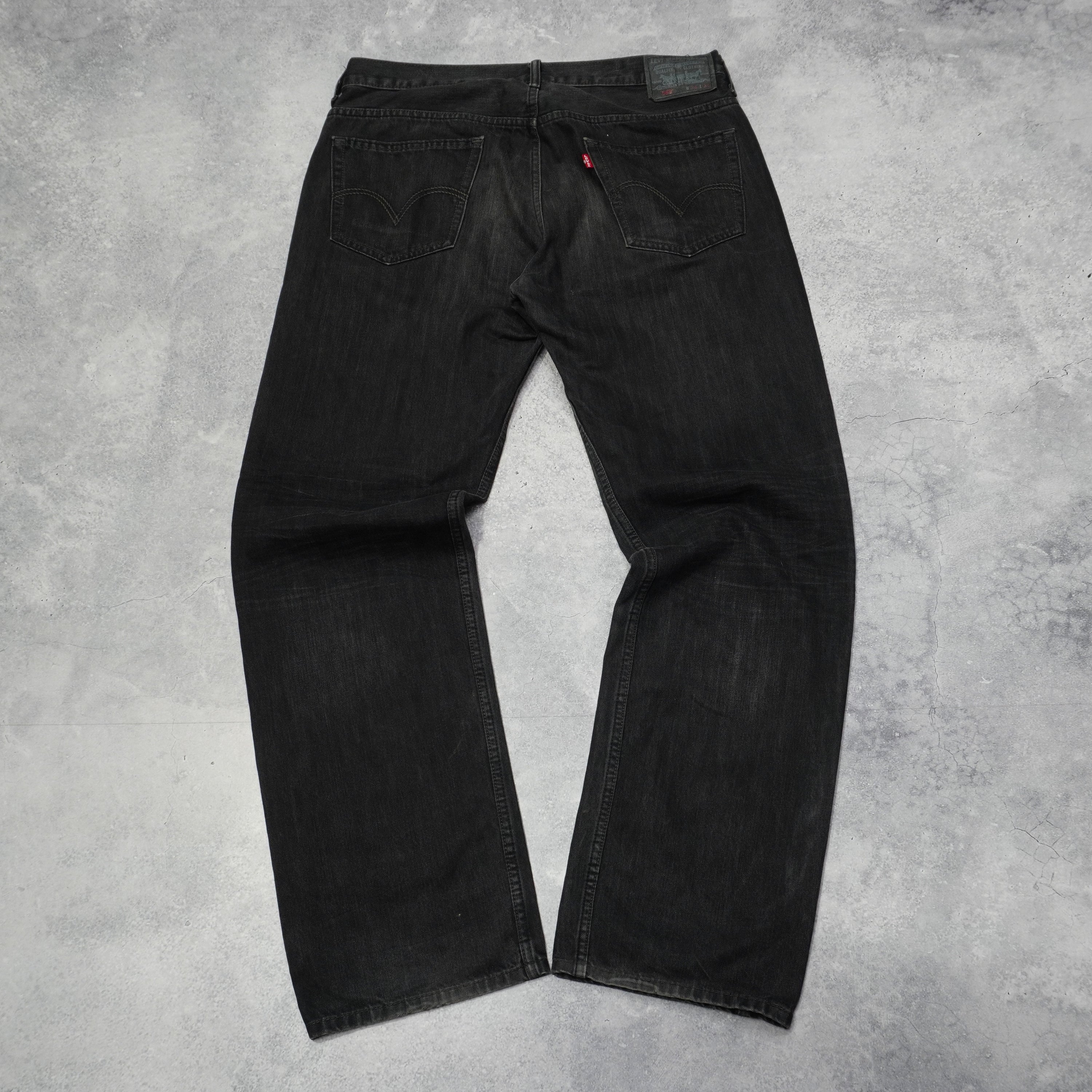2000s Levi's Loose Straight Jeans