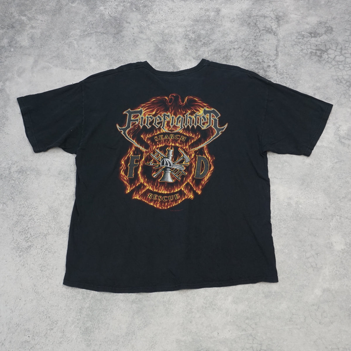 2000s Gildan Firefighter Graphic T-Shirt