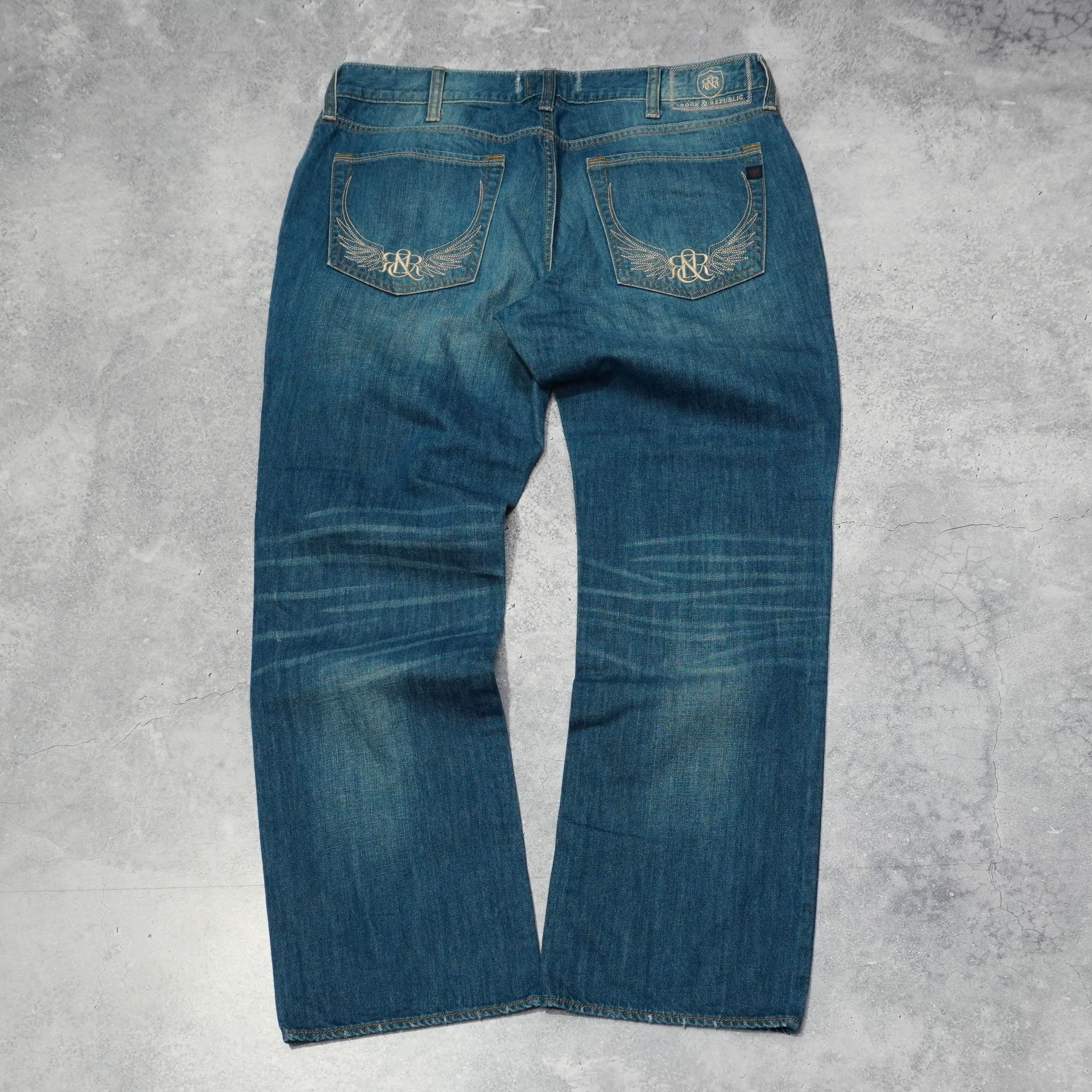 2000s Rock & Republic Distressed Denim Jeans
