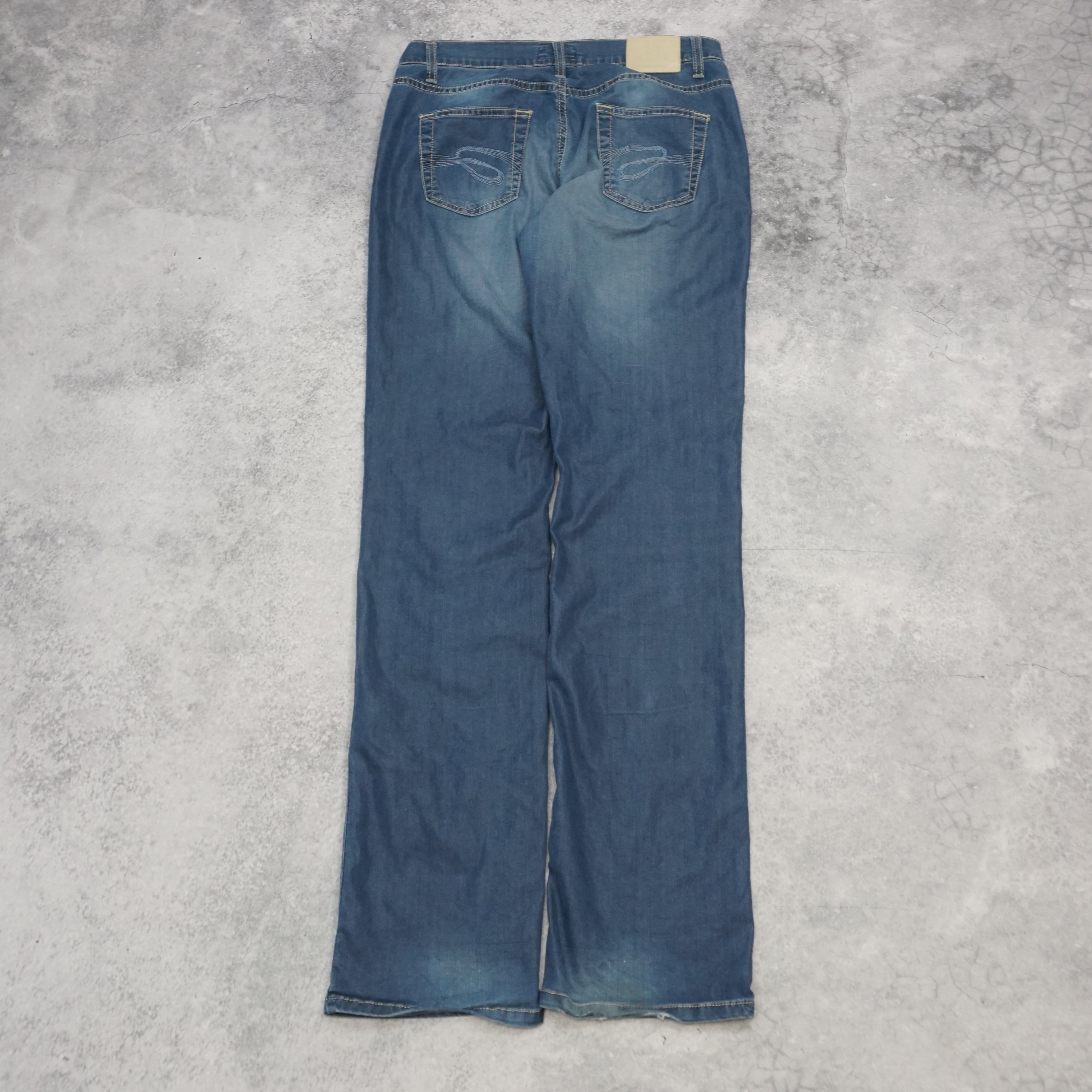 2000s Holiday Jeans