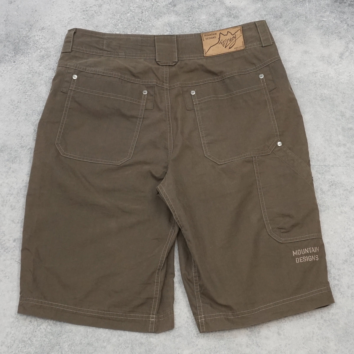 2000s Mountain Designs Outdoor Utility Shorts