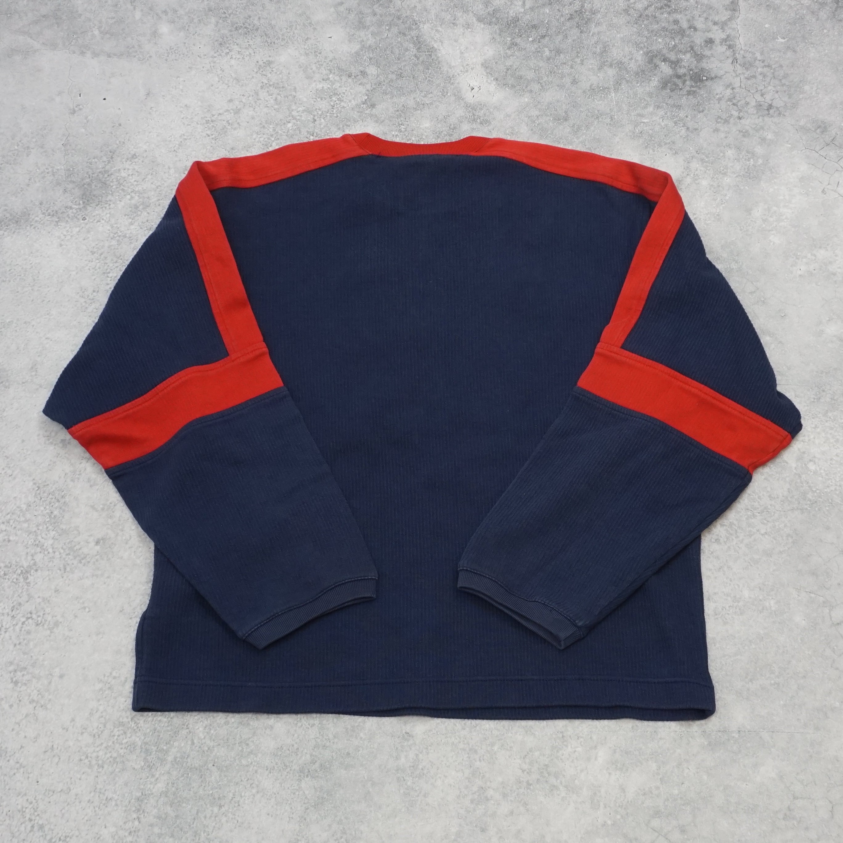 2000s Nike Embroidered Graphic Sweater