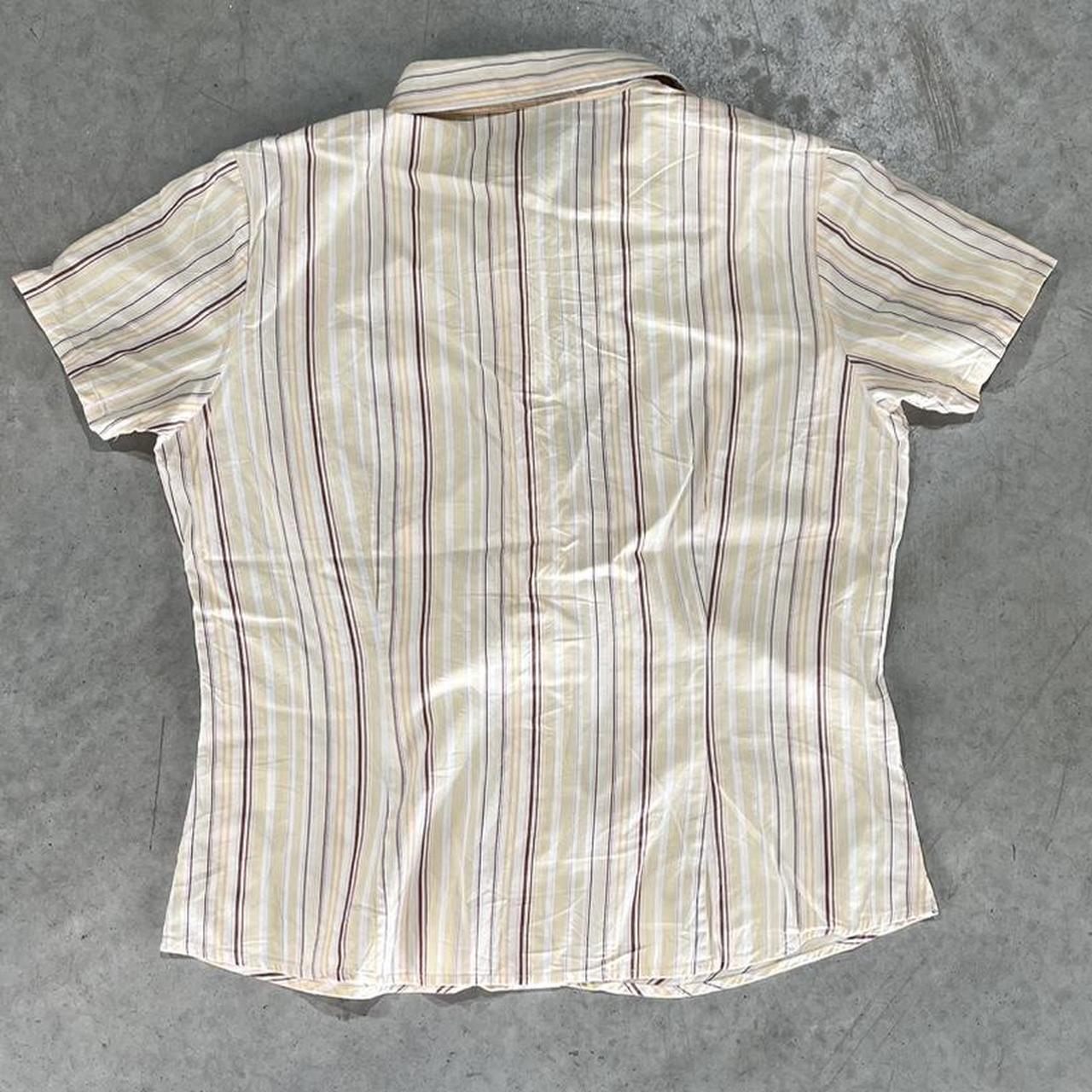 2000s Short Sleeve Button Up
