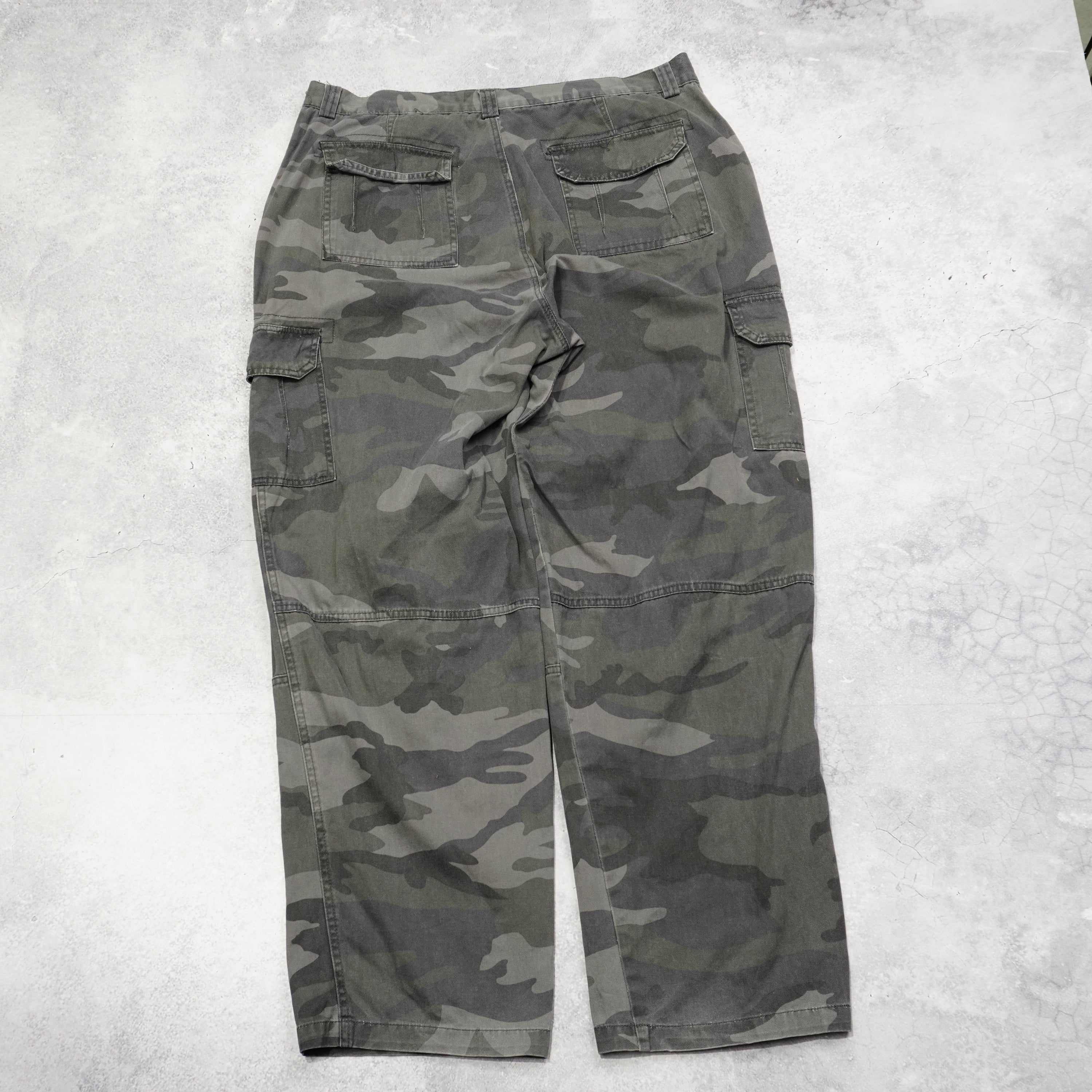 Tweed River Cargo Pants