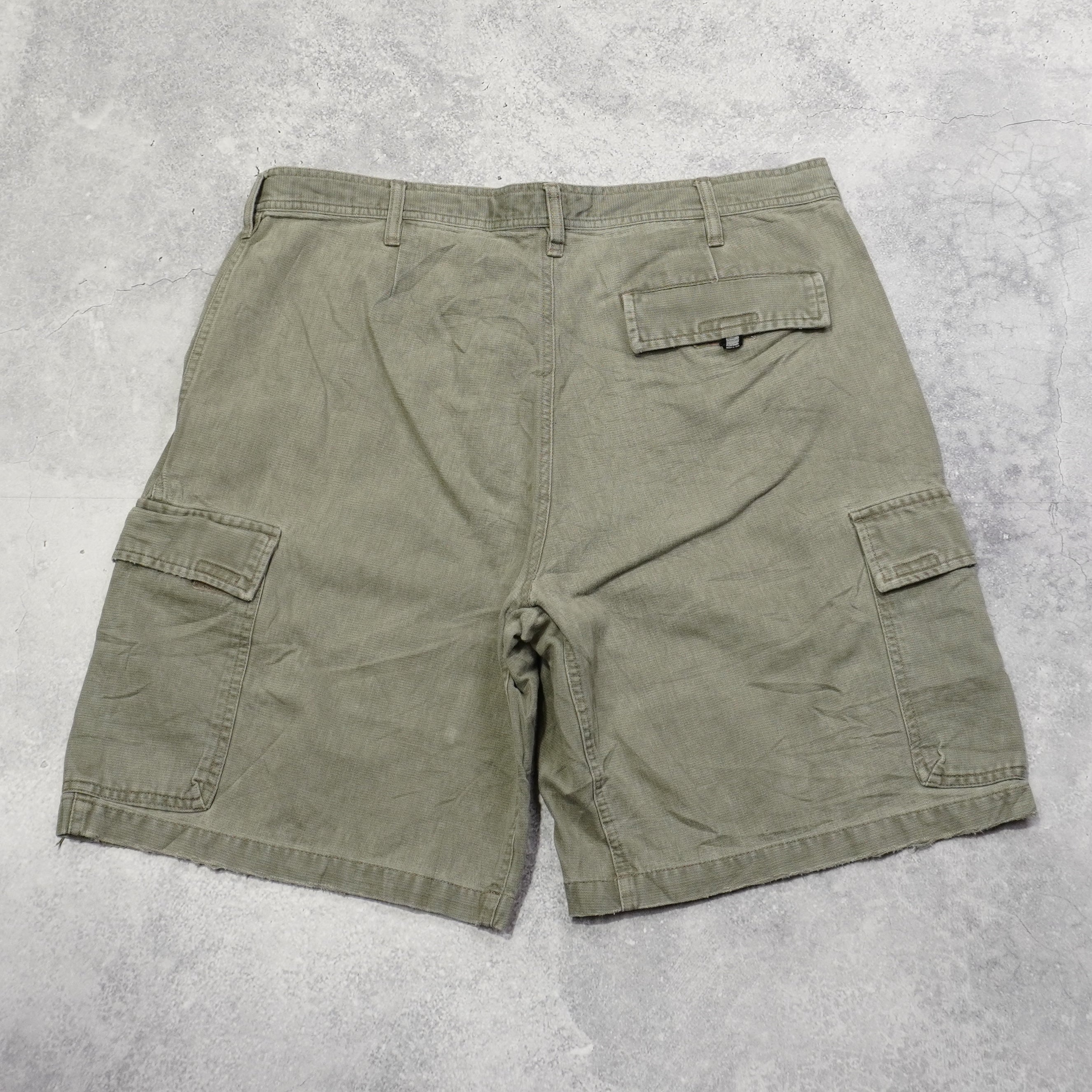 2000s Columbia Cargo Shorts