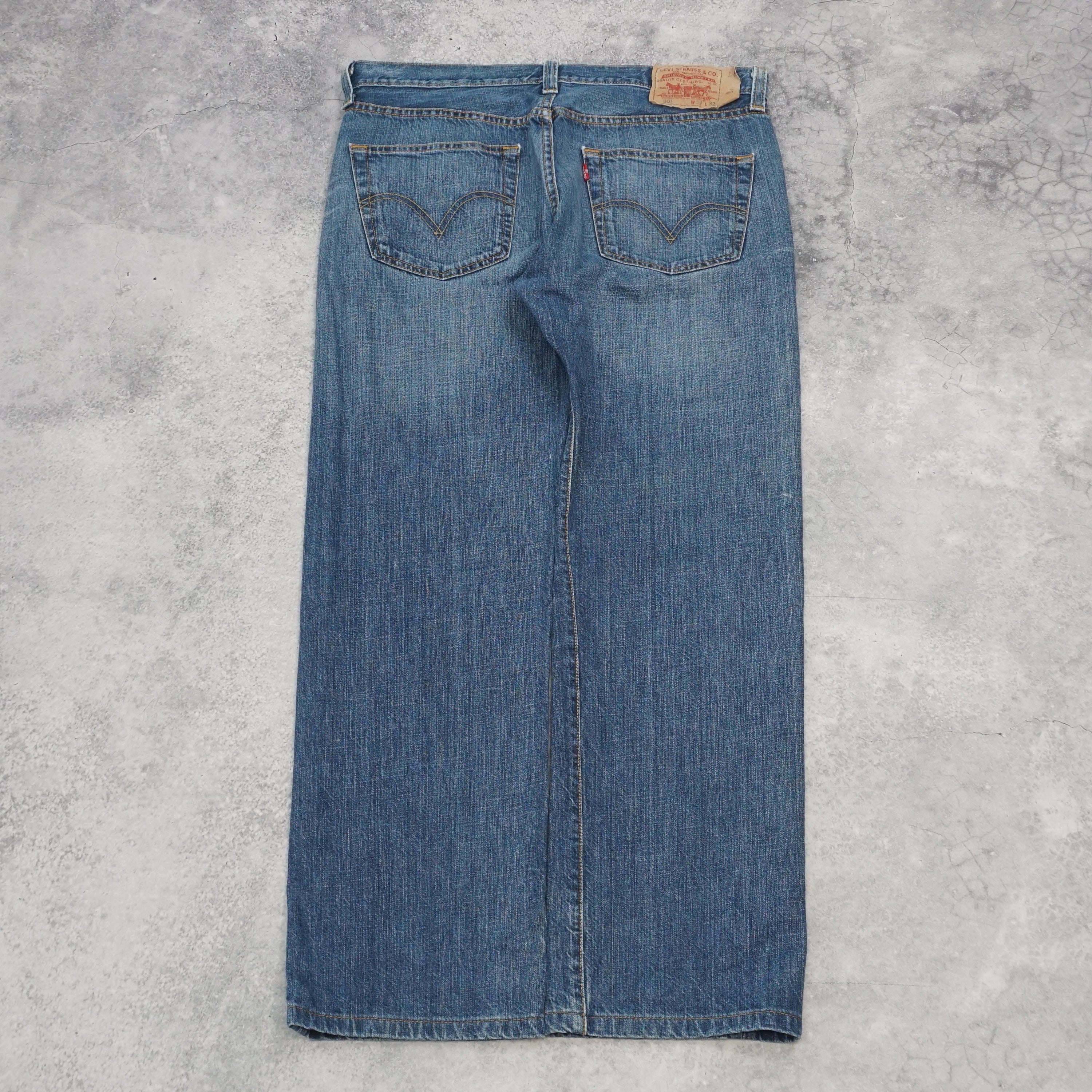 2000s Levis Original Riveted Jeans