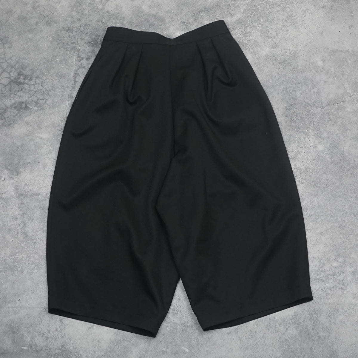 2000s Comme des Garçons Black Pleated Shorts