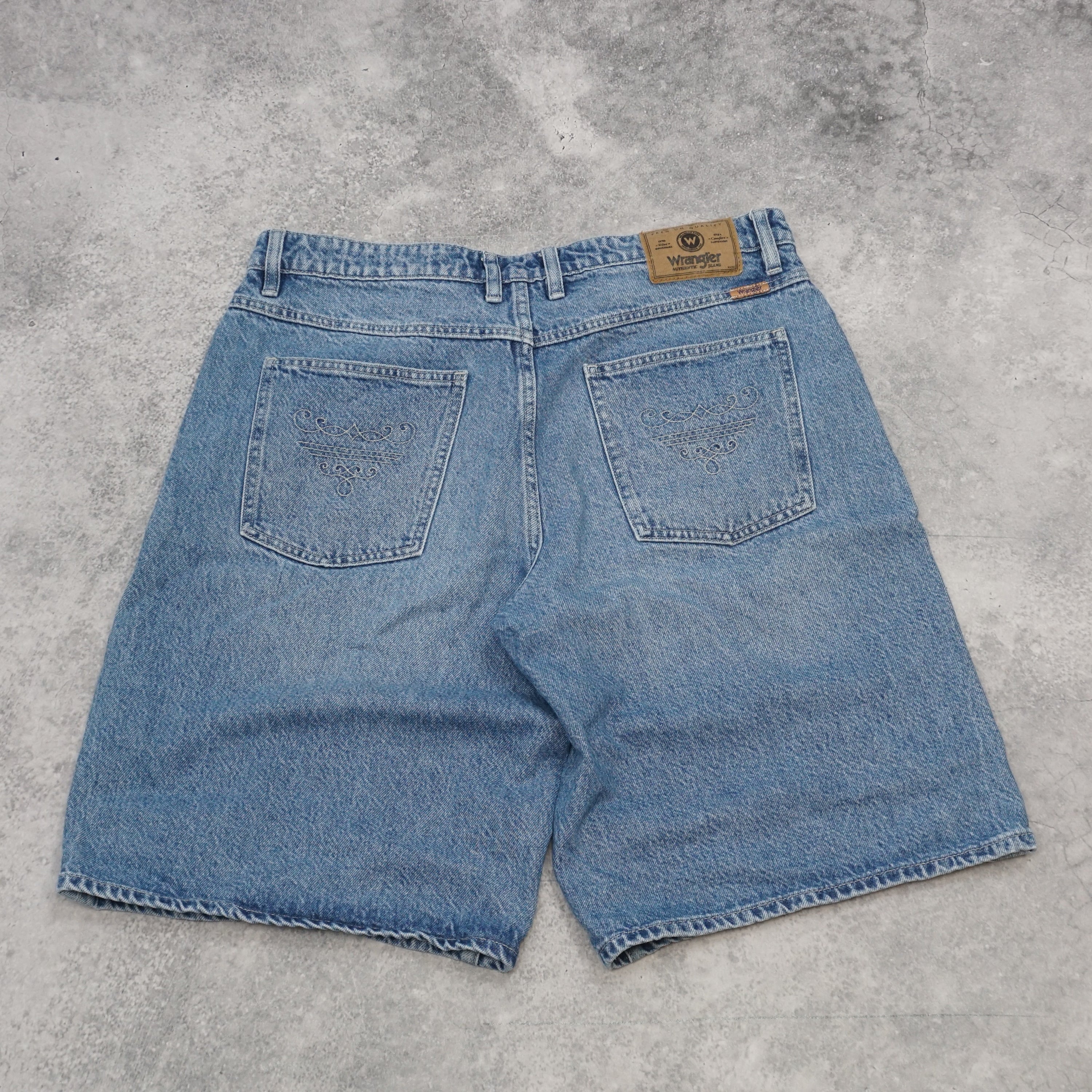 90s Wrangler Low Stevie Jordan Shorts