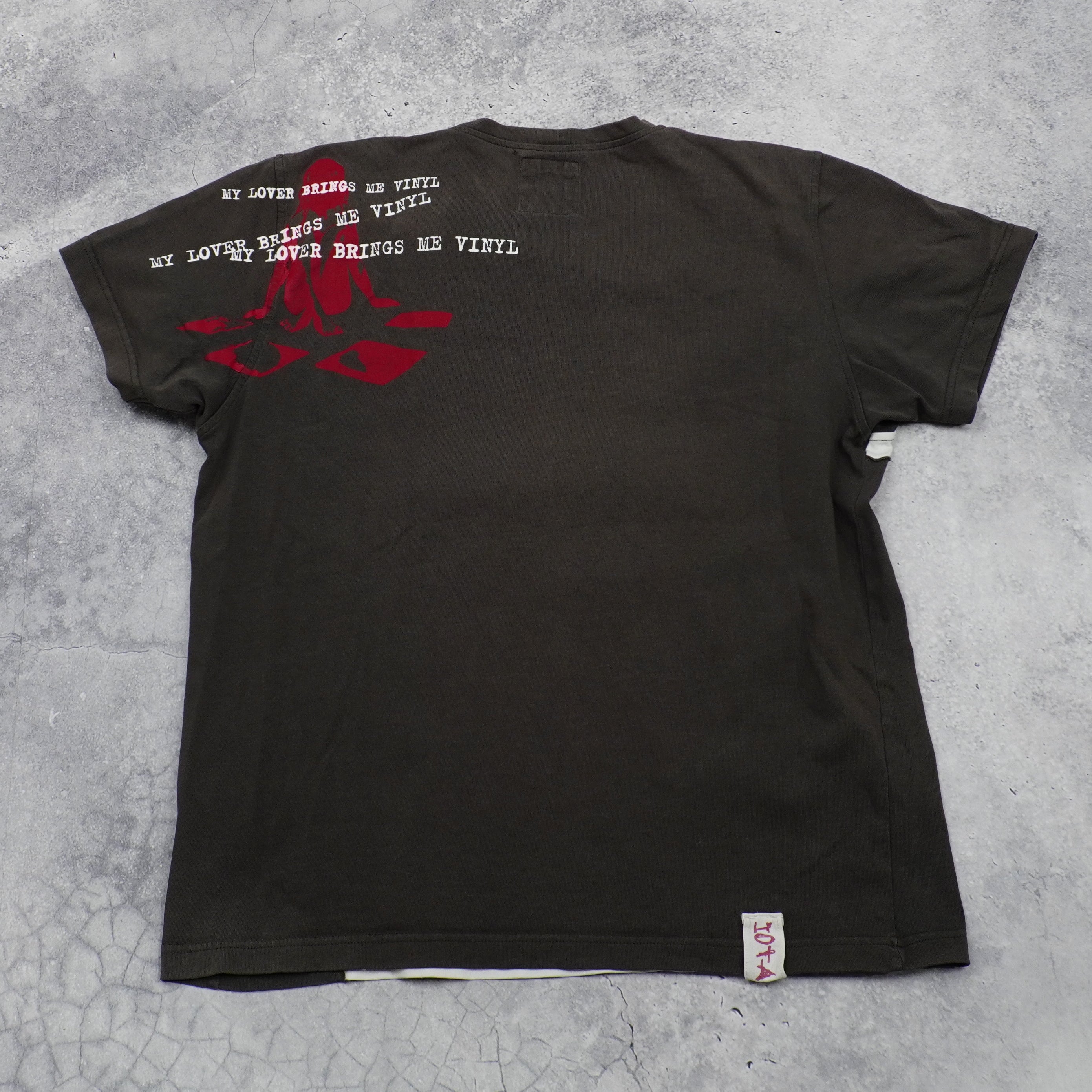 2000s Iota Laundry T-Shirt